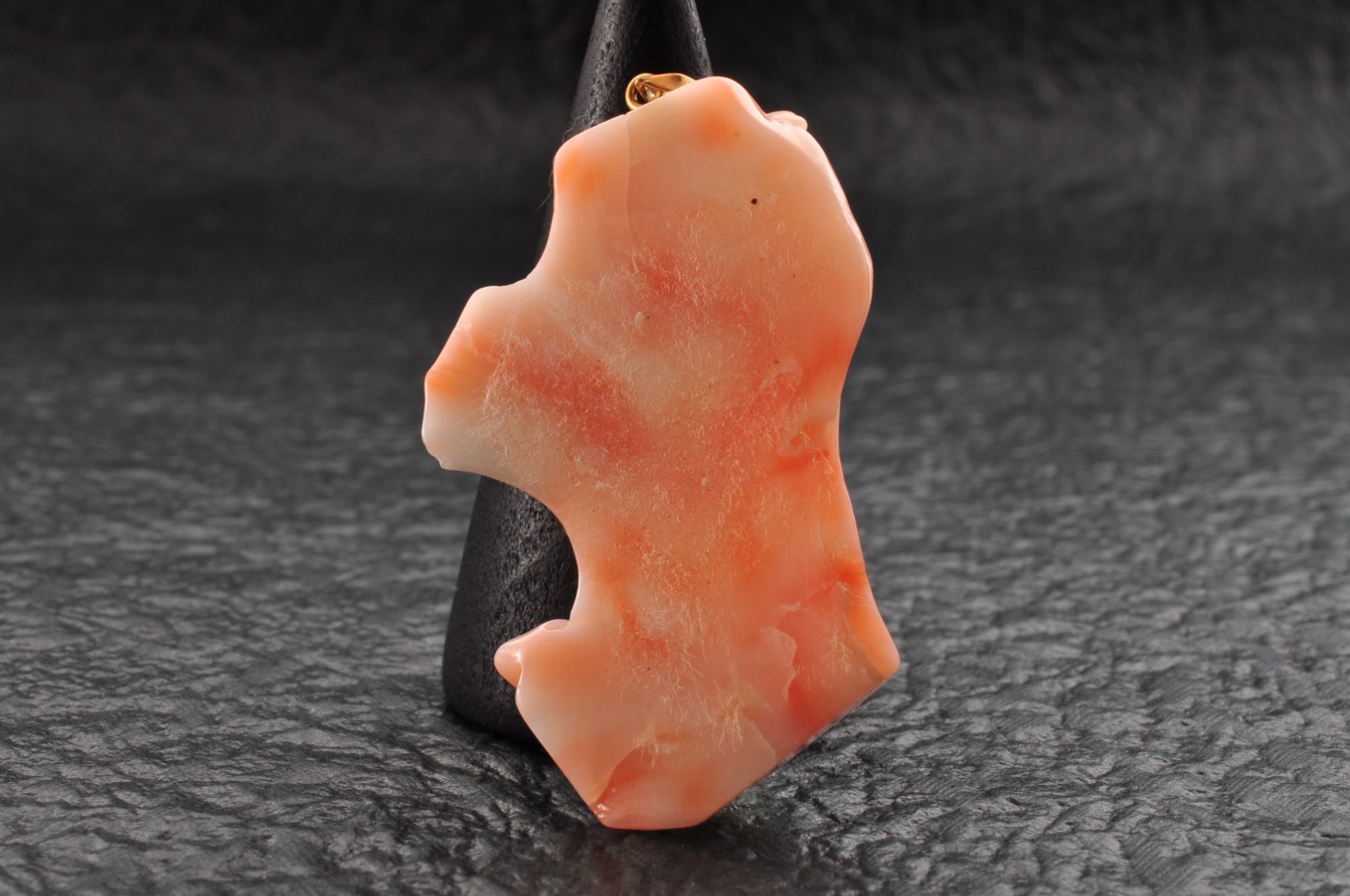 Japan vintage Coral Carved 6 items Pendant (122.5ct) Certificate Japanese motif.
