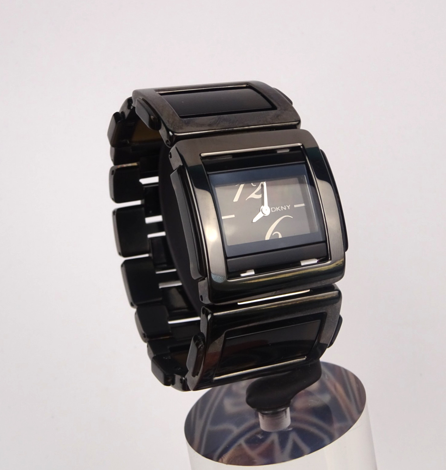 DKNY Watch NY4235 Ceramic Black Dial Woman’s Box & Papers