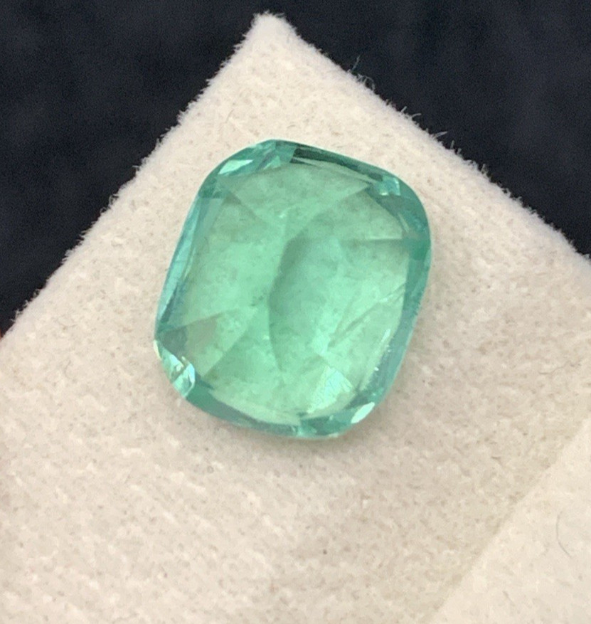 No Heat stunning 5.05 Cts Apatite 10.4×9.1×6.9mm Cushion cut