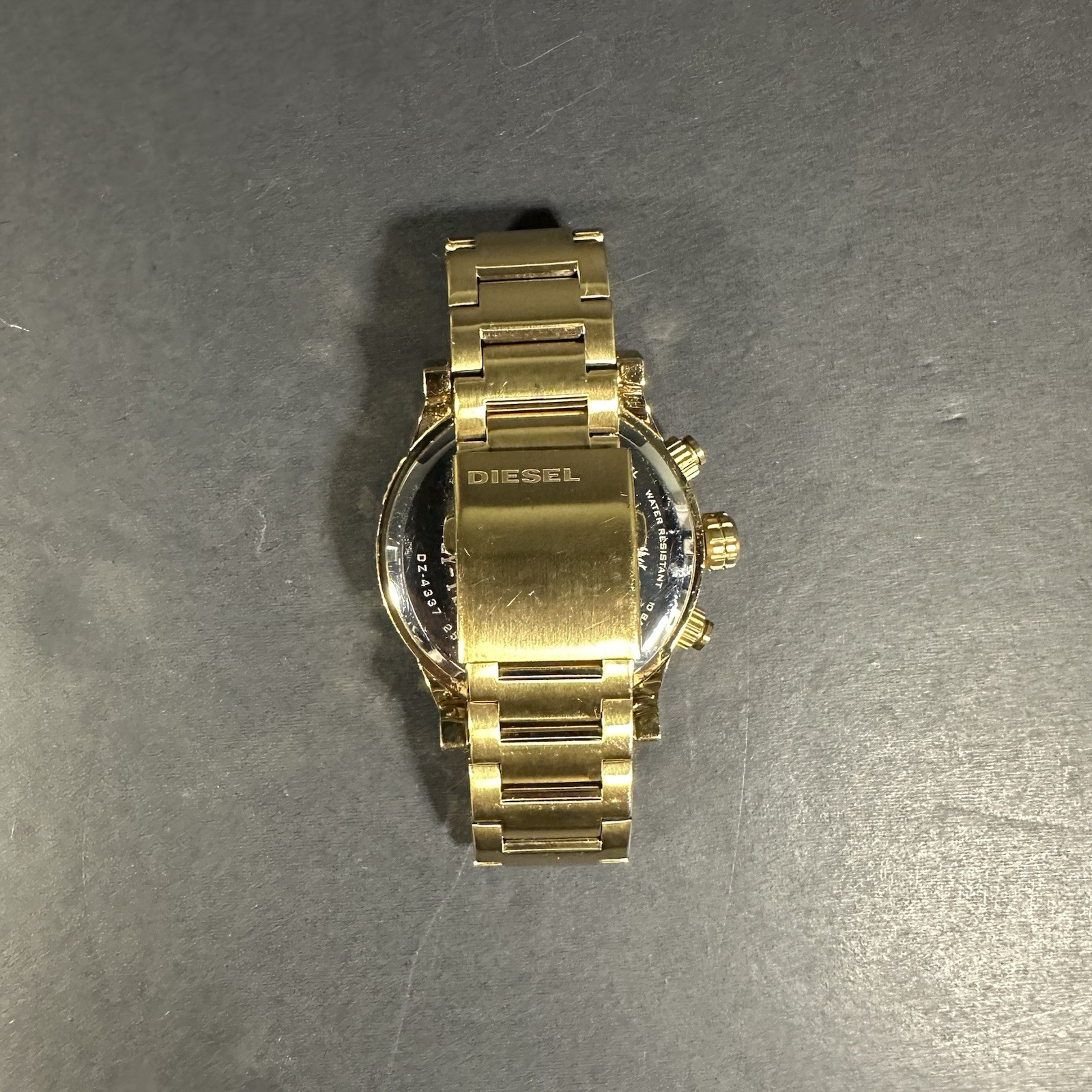 Diesel Men’s Double Down Analog Display Analog Quartz Gold Watch DZ4337 – Used!