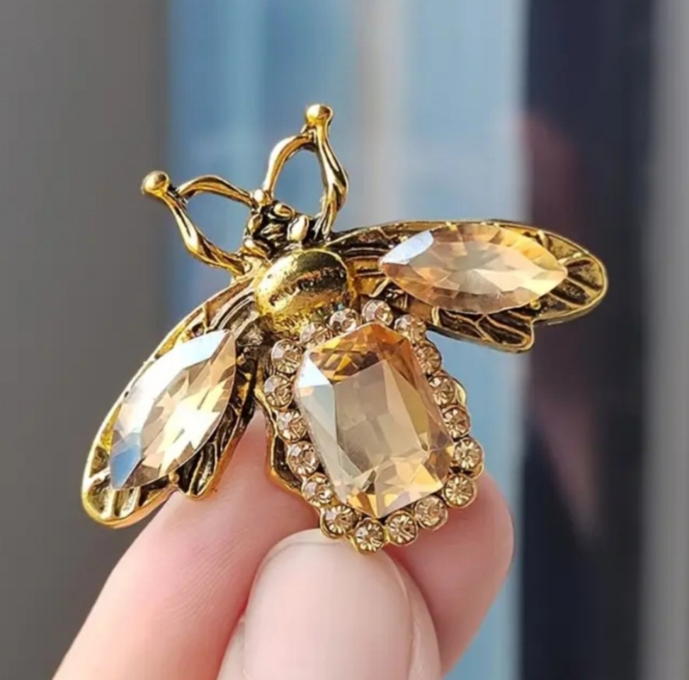 VTG GOLD TOPAZ HONEY BEE INSECT BUG BROOCH PIN~RHINESTONE CRYSTAL~GARDENER GIFT