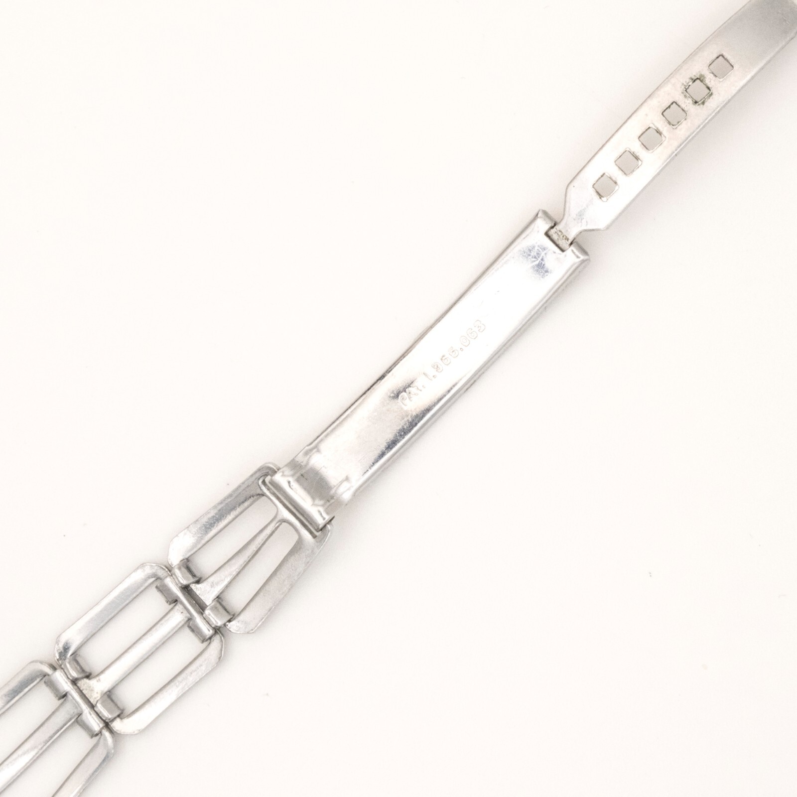 Vintage 16.0 mm Art Deco style open link wristwatch bracelet with trifold clasp
