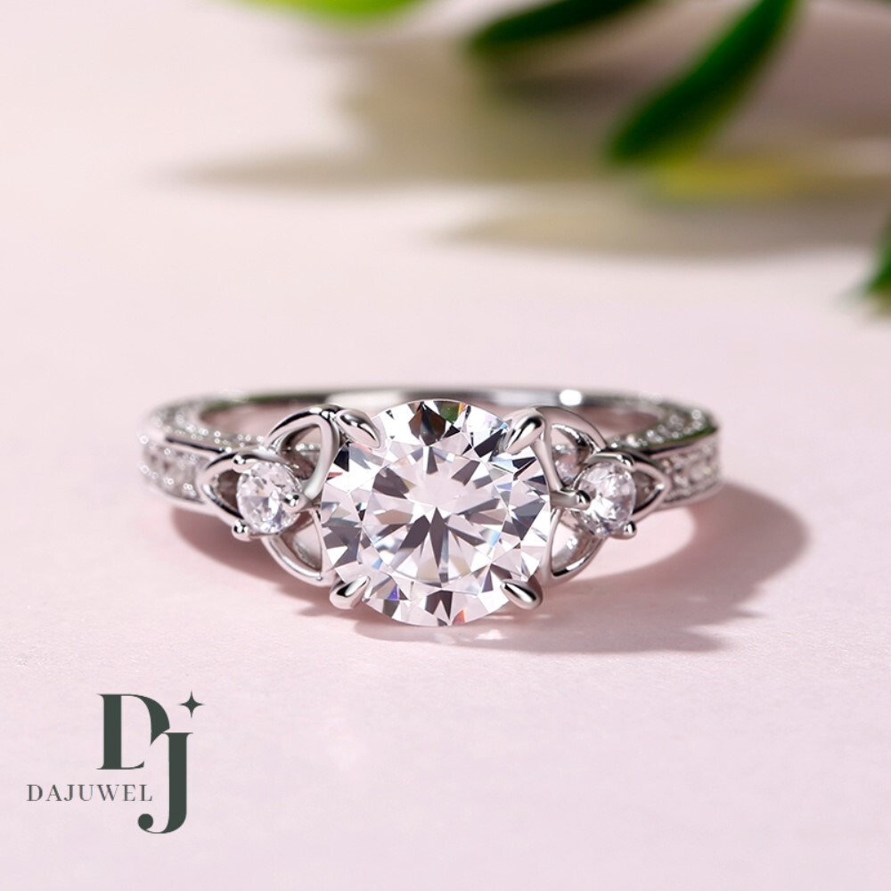 Moissanite Vintage Engagement Ring Solid 14K White Gold 2 Carat Round Cut VVS1