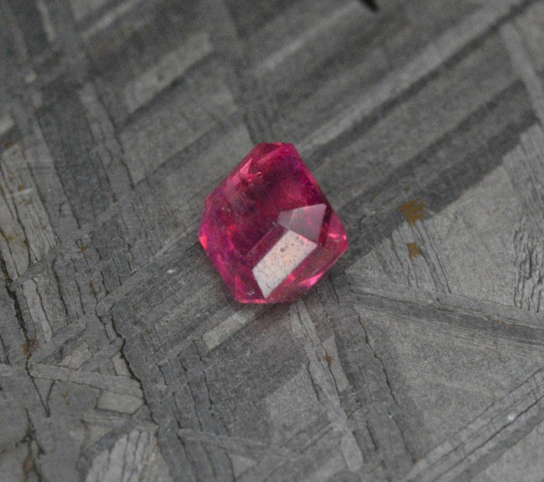 Red Beryl, Red Emerald, Bixbite Gemstone, Wah Wah Mountains, Utah 0.15 ct