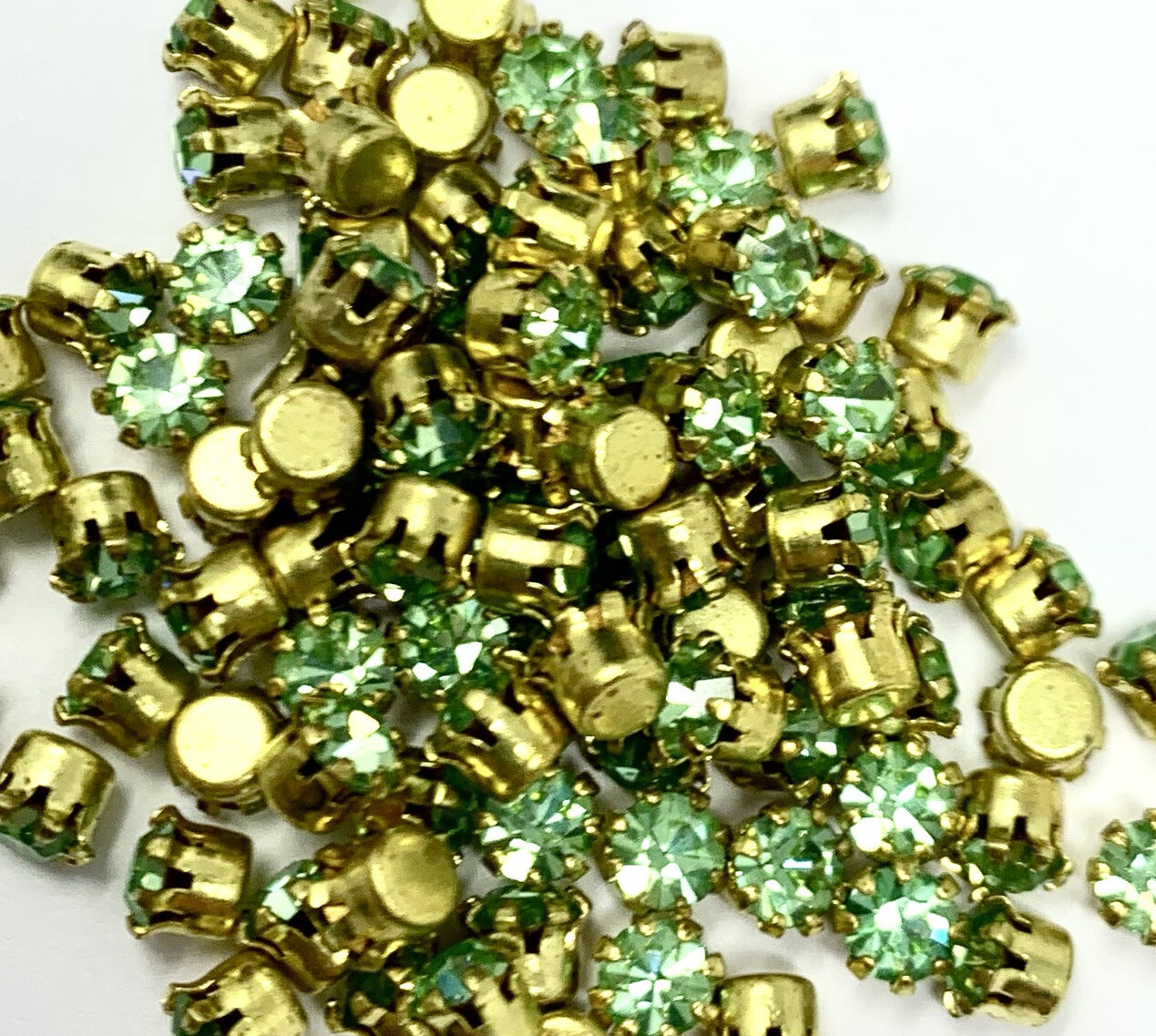 25 Pcs Swarovski 4mm Round Peridiot Preset Craft Jewelry Repair Rhinestones