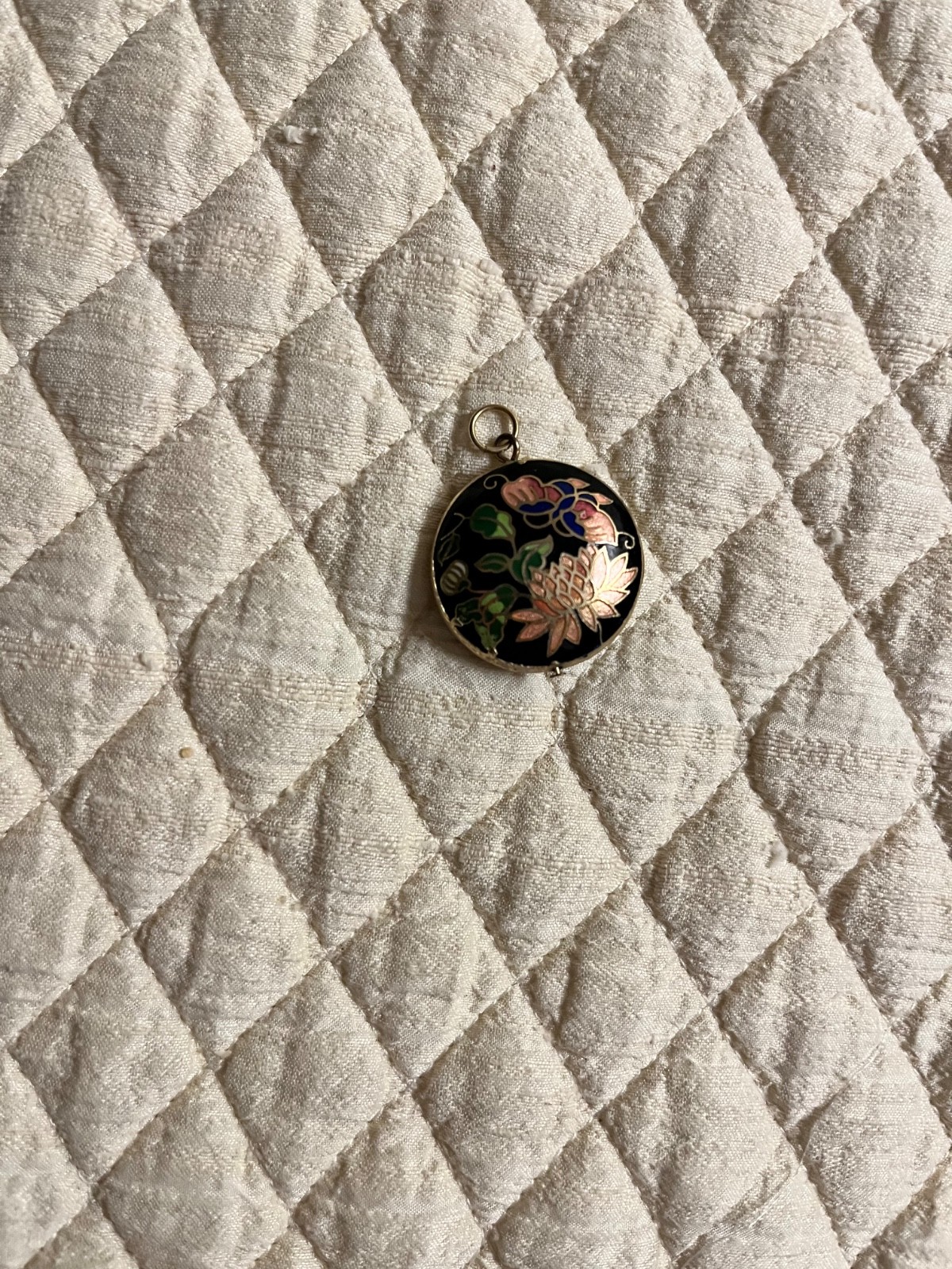 Small vintage cloisonné pendant no chain about 1 inch black green salmon floral