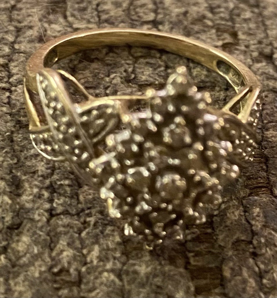 _ (SPECIAL) 2.1 Diamond ring.10k gold..3.2 Grams…Size 7