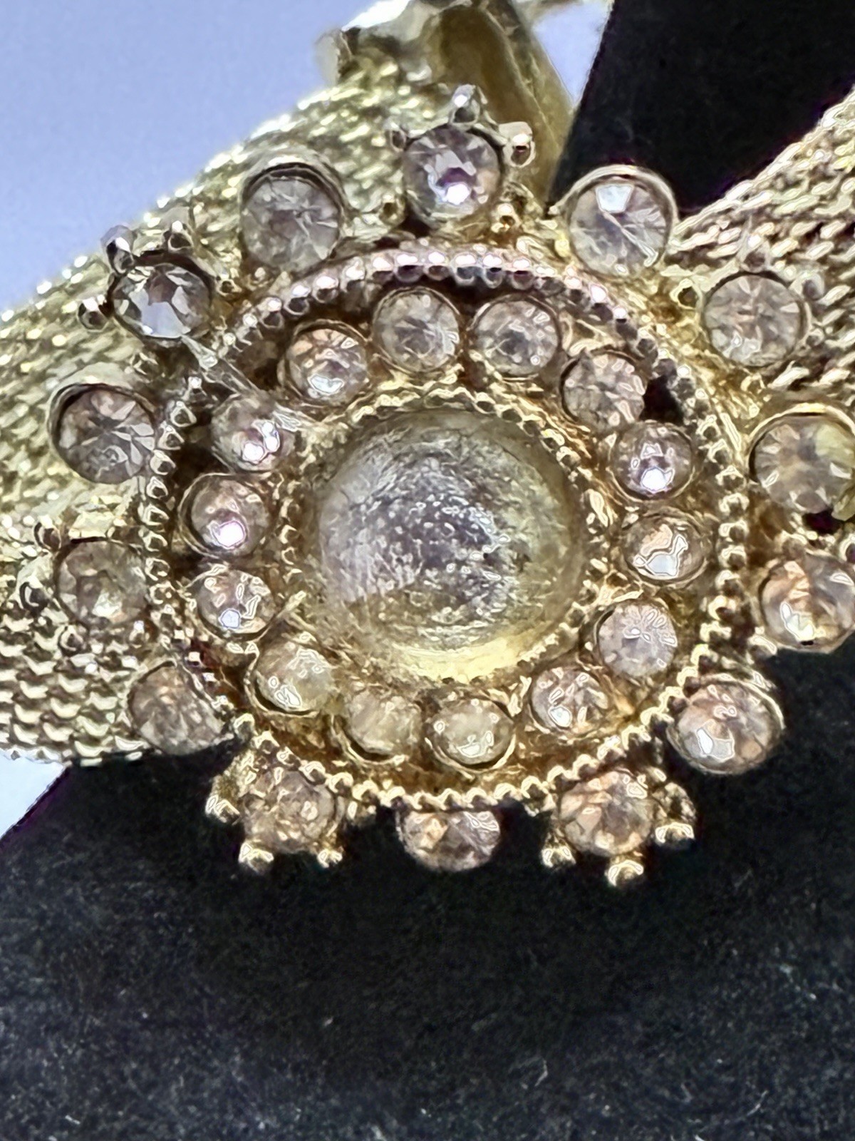 Vintage Signed Florenza Gold Mesh 7″ Fold-Over Clasp Bracelet Rhinestone As-Is R