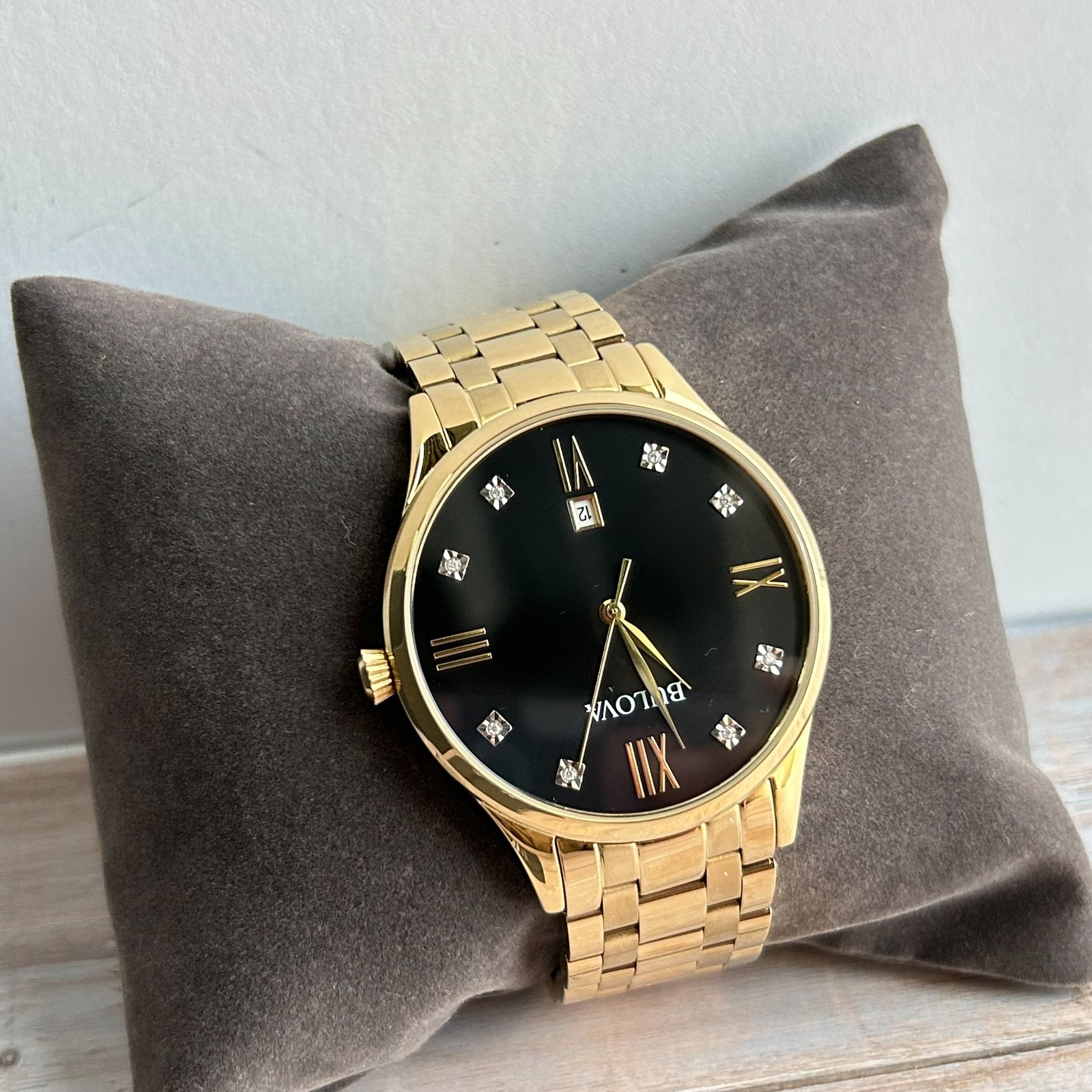 Bulova 97D108 Classic Diamond Black Dial Gold-Tone Men’s Quartz Watch 40mm New
