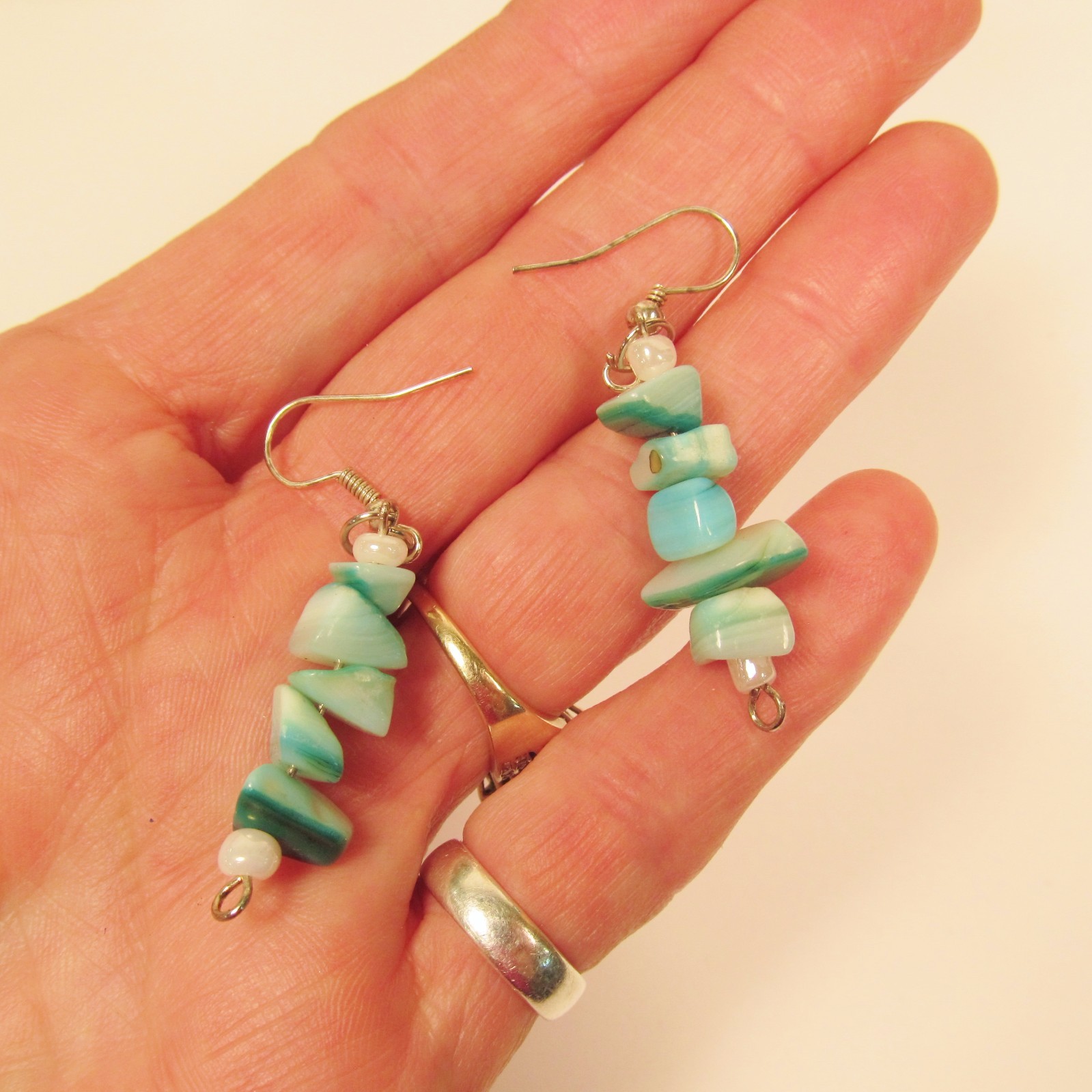 1 1/2″ Aqua Turquoise Color Stacked Shell Chips Handmade Drop Dangle Earring