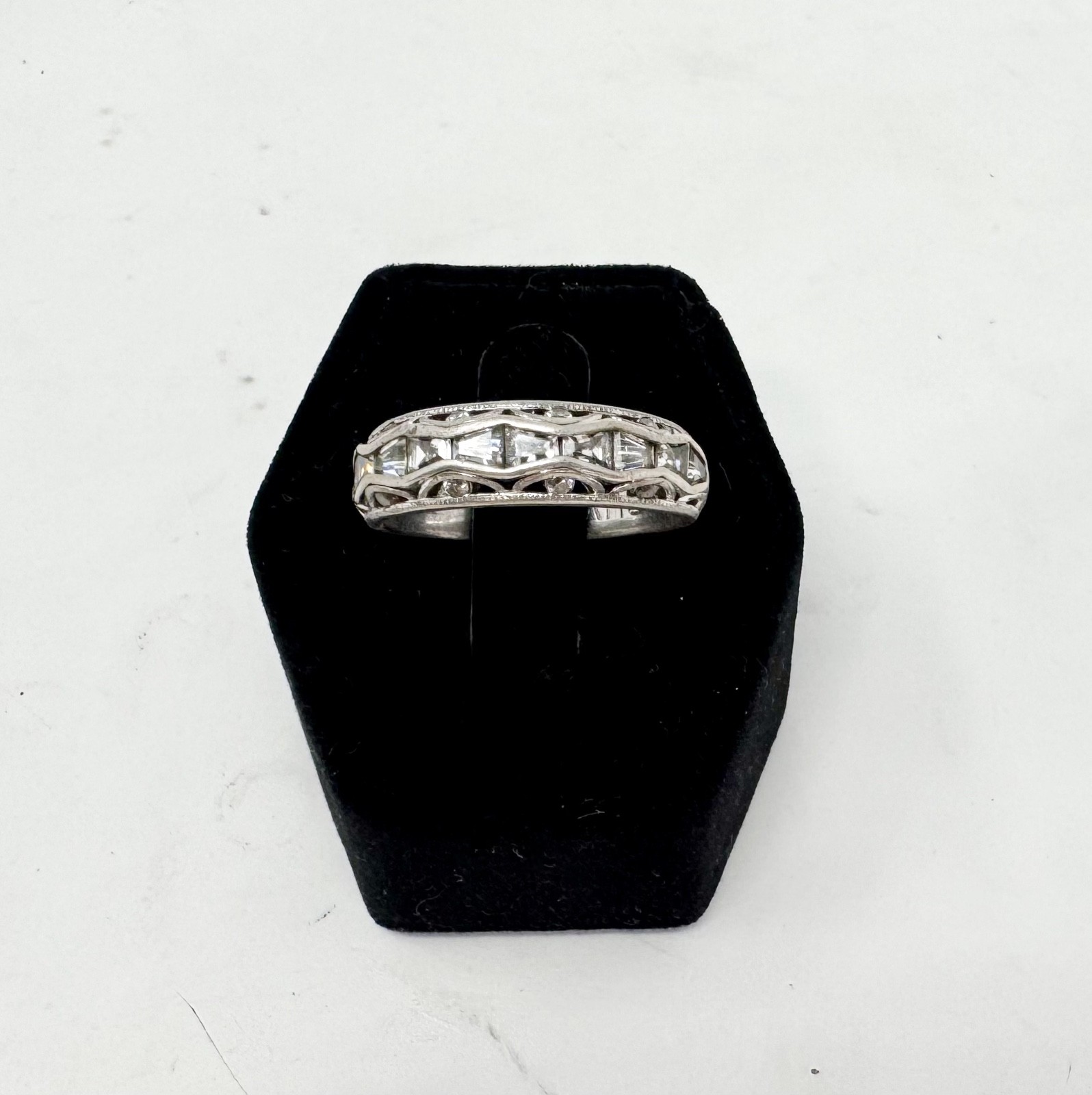 Tacori IV CZ 925 Sterling Silver Filigree Accent ring size 8 (J-566)