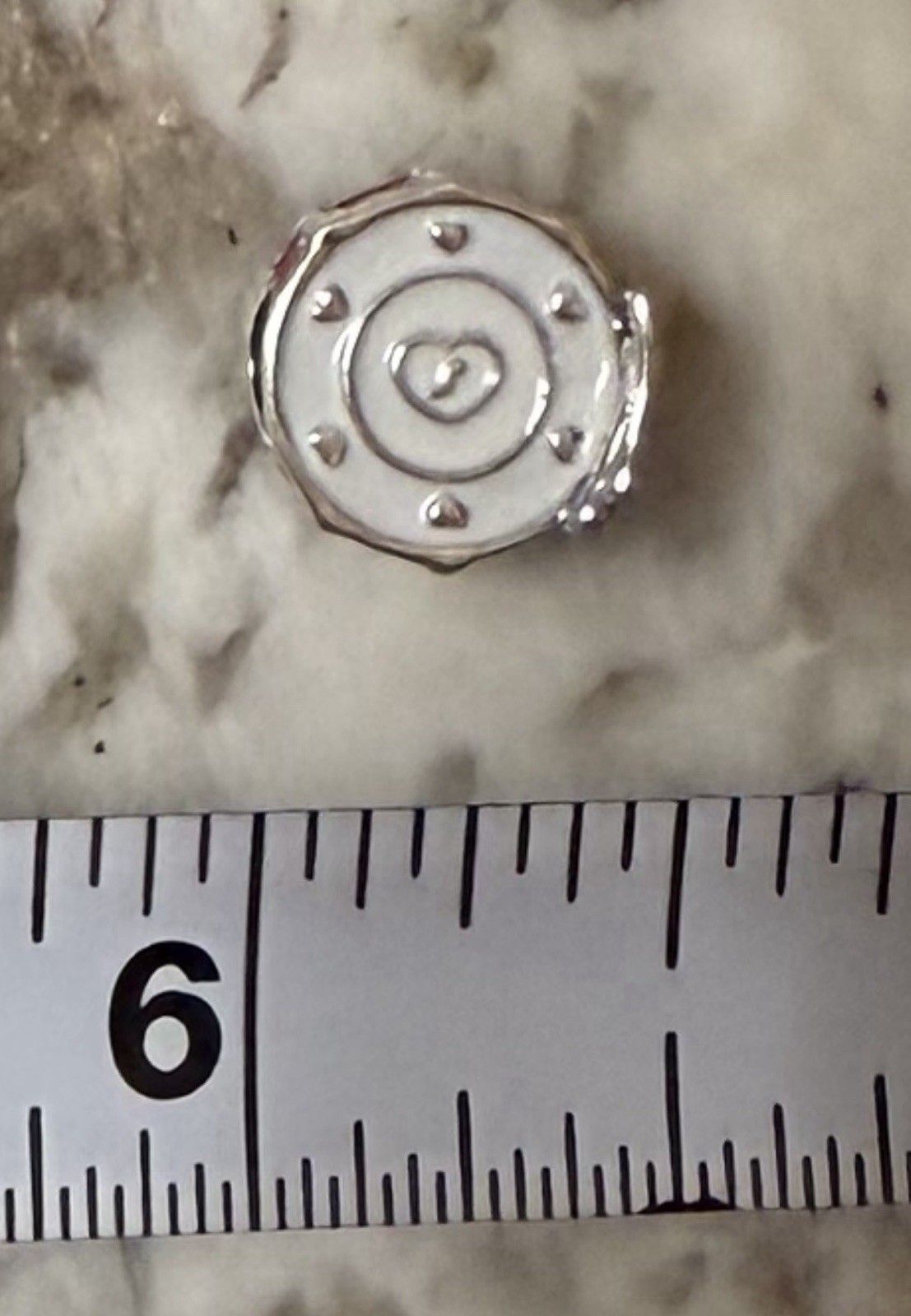 V753 S925 STERLING SILVER BAND INSTRUMENT RED/WHITE DRUM BEAD CHARM