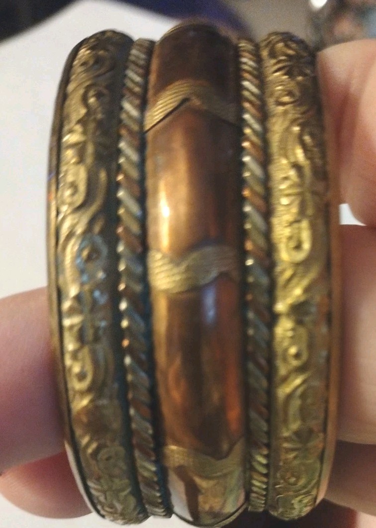 Vtg. Copper/Brass/Silver Bangle 2 1/8 In Wide, 2 1/2 In Diameter