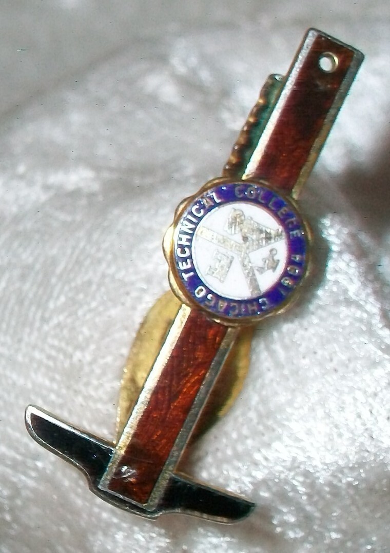 Vintage 1950’s Kinney 24K Gold EP Chicago Technical College T-square Tie Clasp