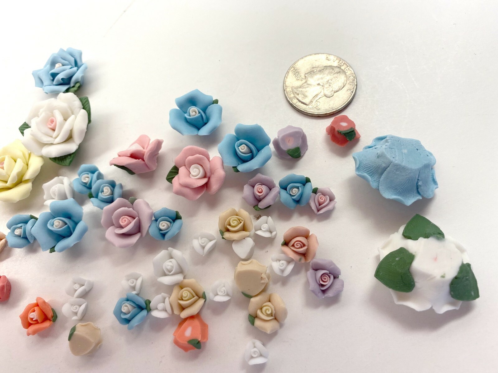 Porcelain Flowers Lot Mix Color Size Flatback DIY 8-26 mm 30 pcs Capodimont​e