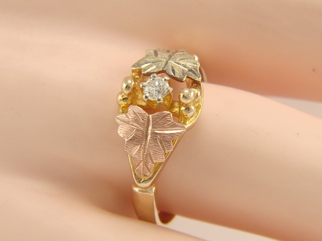 Landstroms 10K Black Hills Gold Diamond Ring Size 8.34