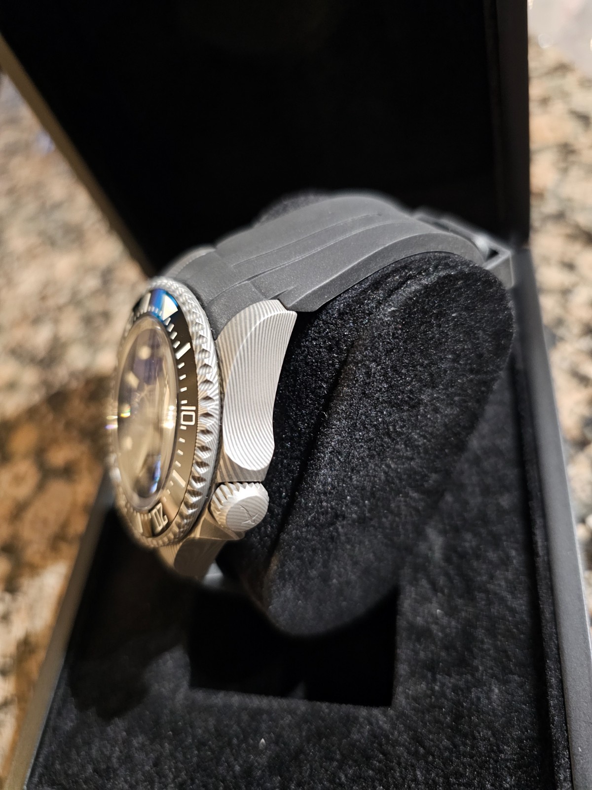 OceanX Sharkmaster 300 Damascus Steel SMS324 Limited Edition 44mm Watch SW200