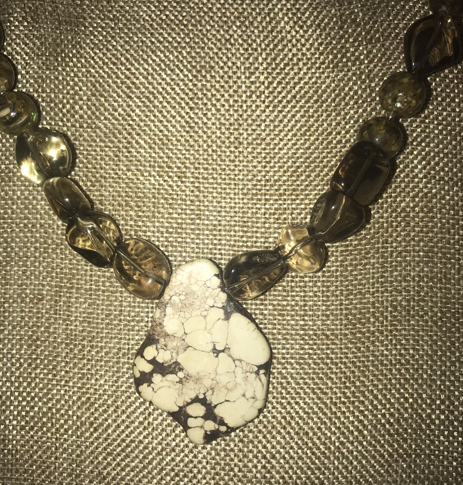 White/Cream HOWLITE PENDANT Chain Of Stone Beads & Transparent Stones Natural