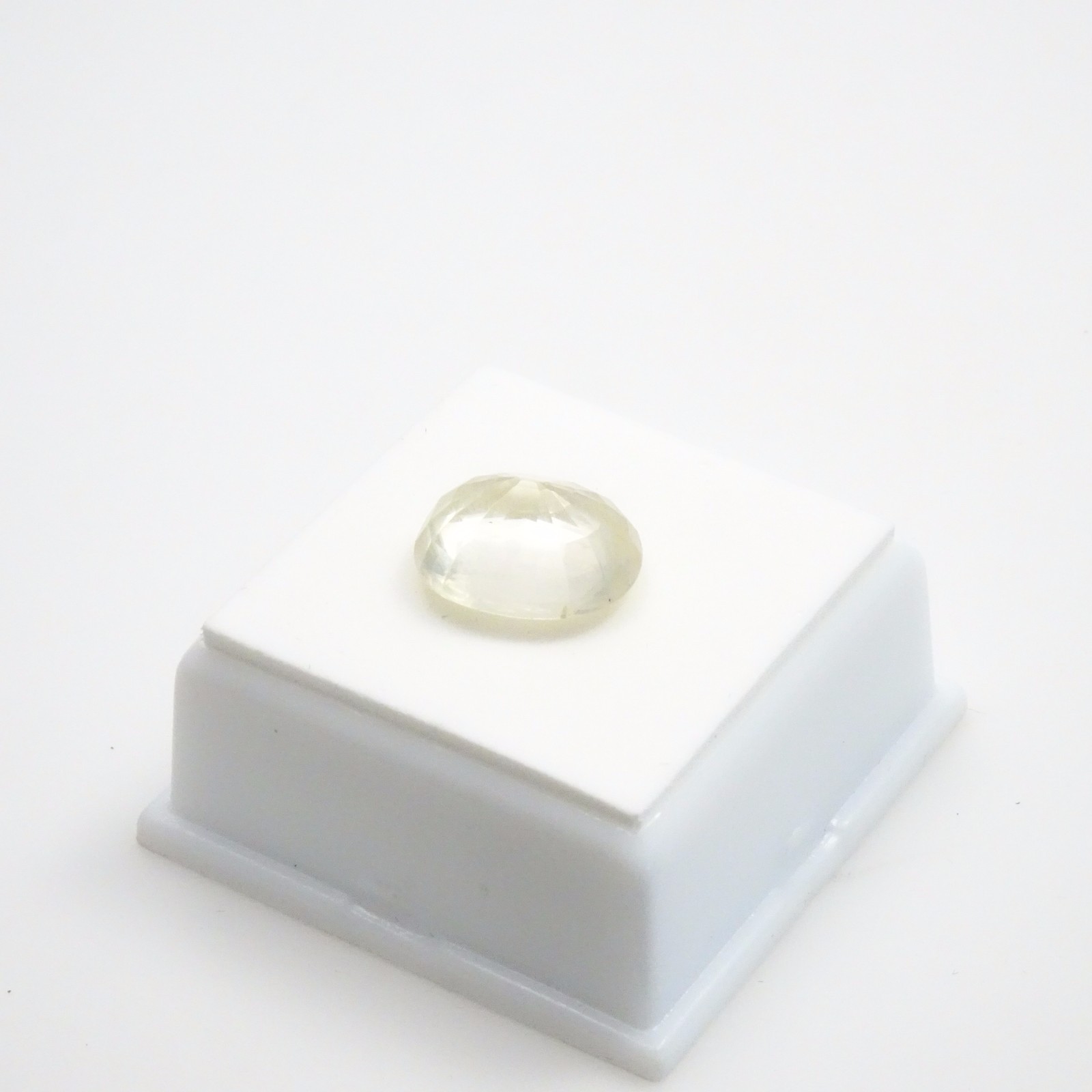 Mizzonite 7.69ct – Light Yellow Oval -14x12mm – Nepal – Scapolite Loose Gemstone