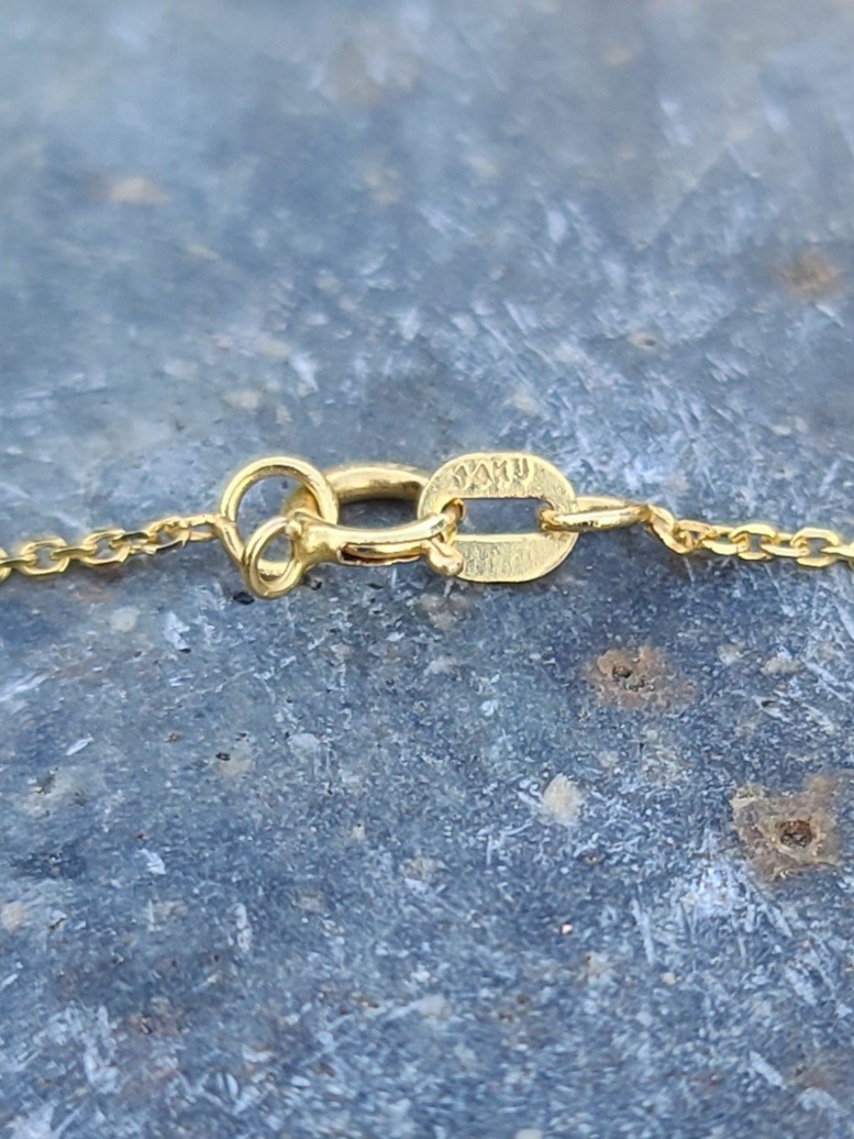 14k Solid Yellow Gold AAA Iced Station Pendant Chain Necklace 18″ Signed 2.27gr