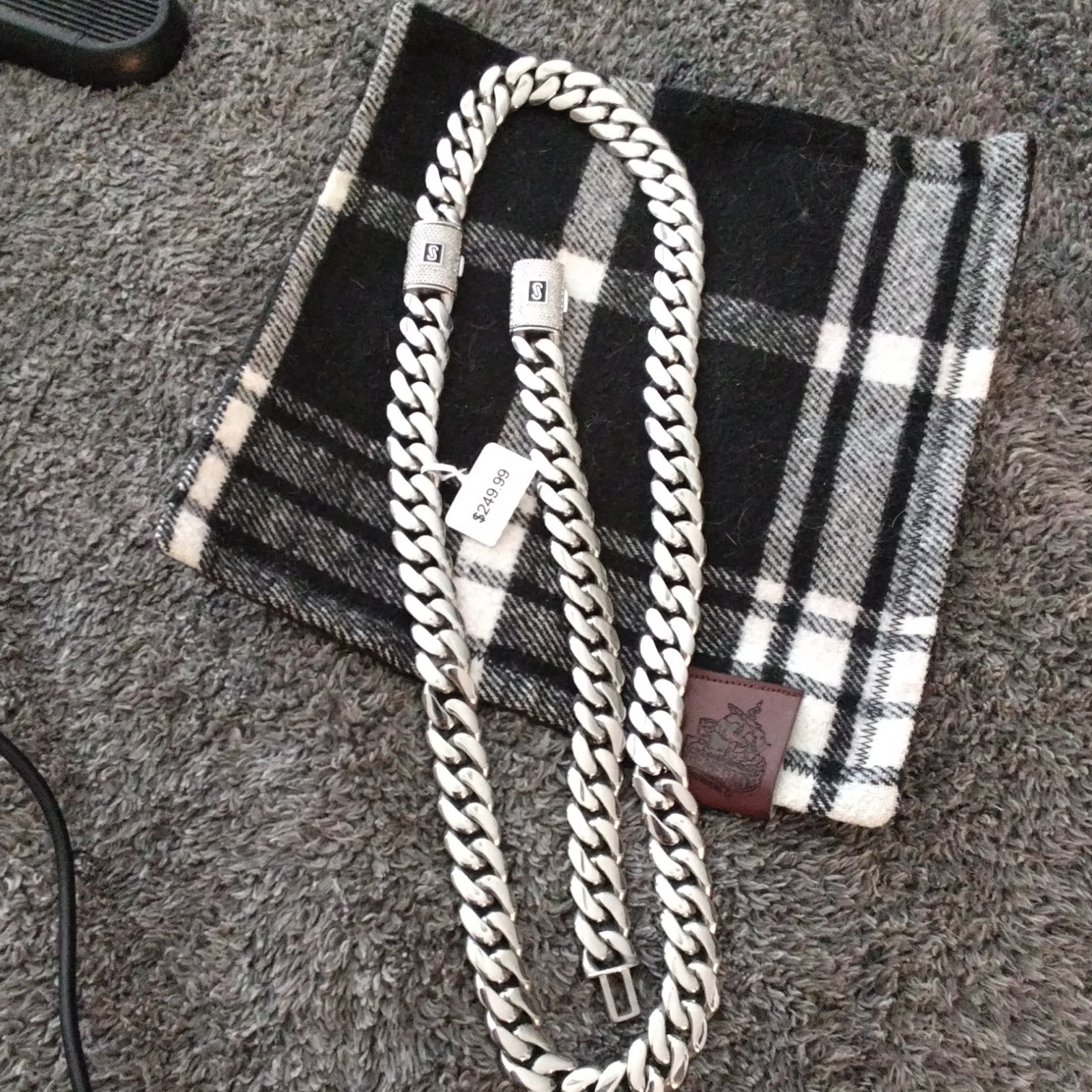 Silver Cuban Link Chain Necklace 24 in Box Clasp No Stone MPN FGSB-14S-24in
