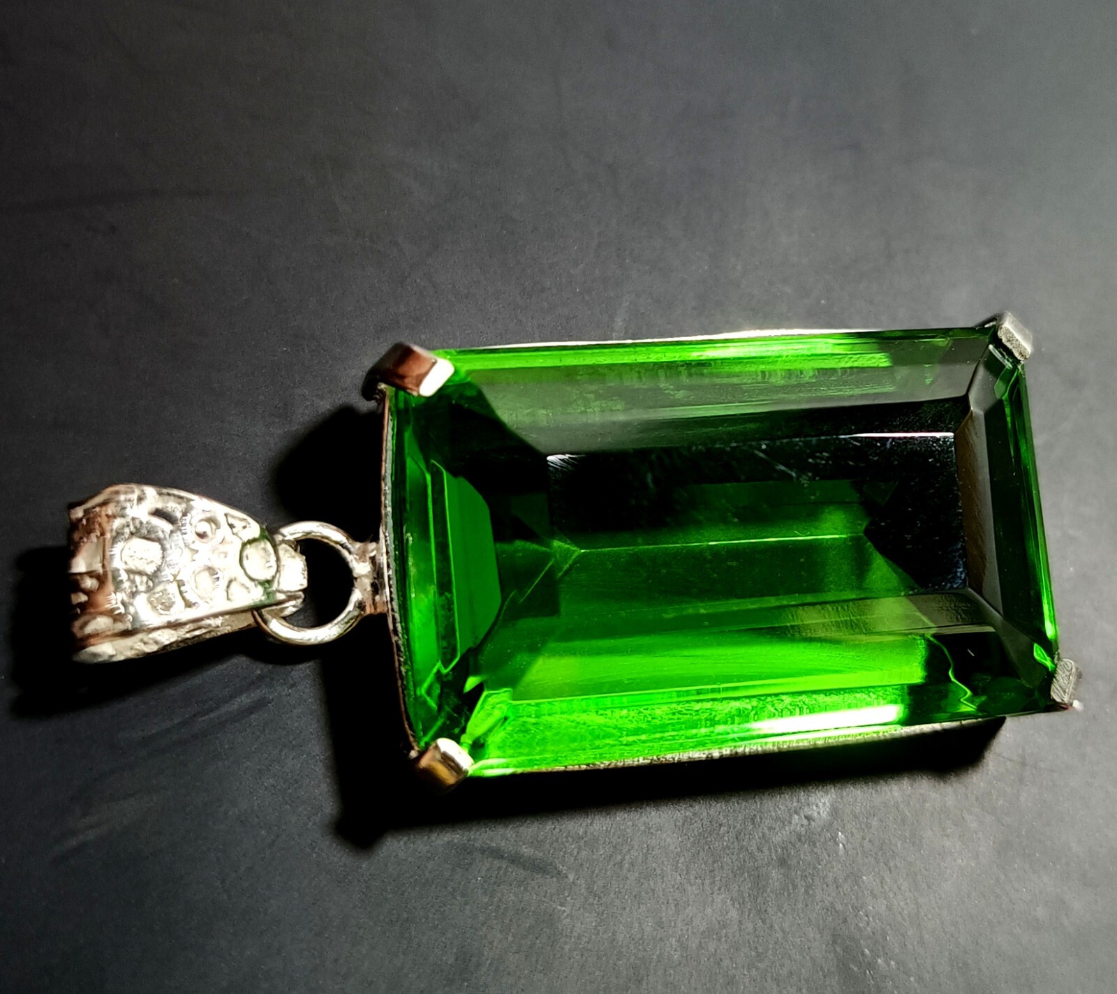 Certified Natural 70.45 Ct Brazilian Emerald Green Topaz Pendant Loose Gemstone