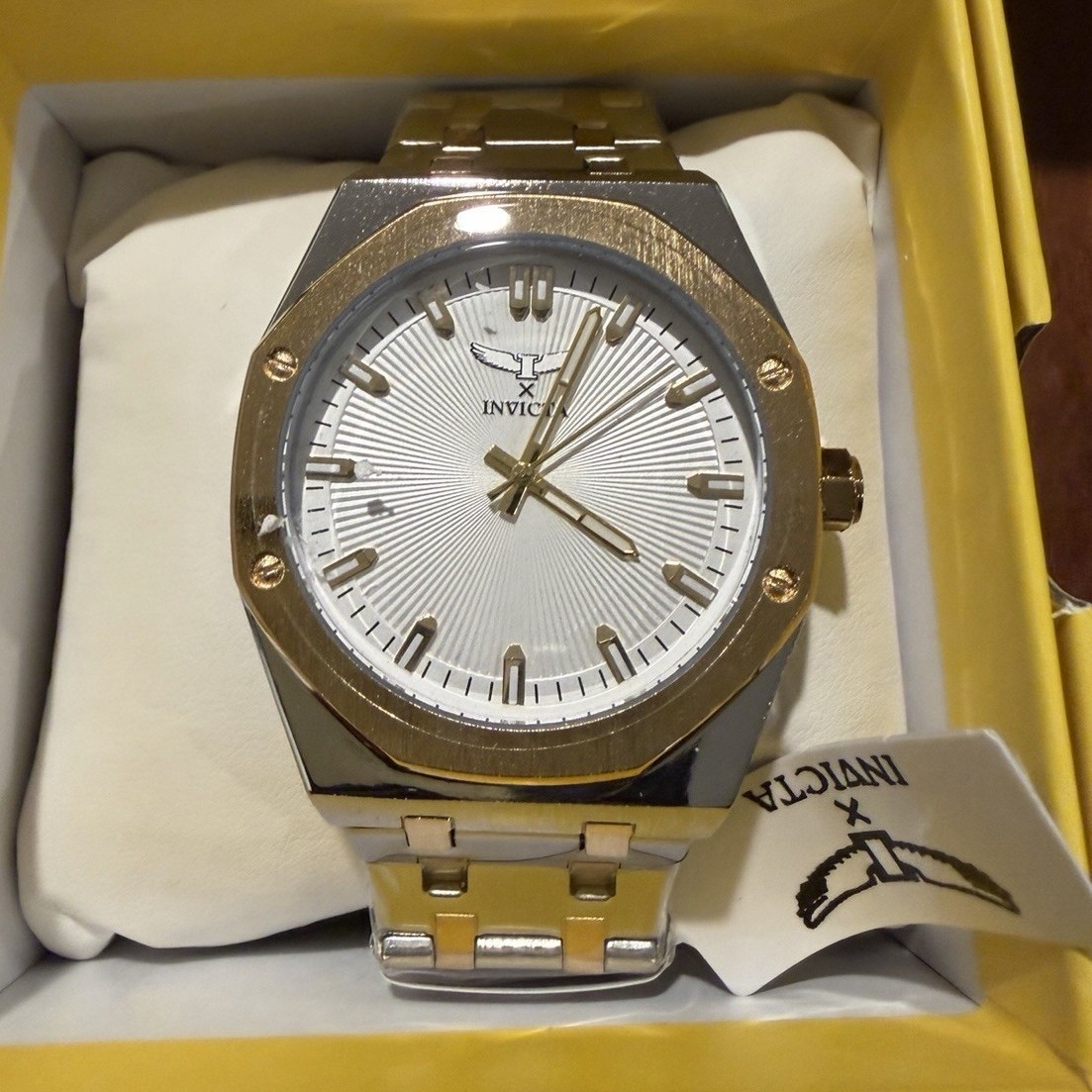 Invicta Men’s Two-Tone SS Bracelet Watch White Sunburst Dial Gold Bezel Box