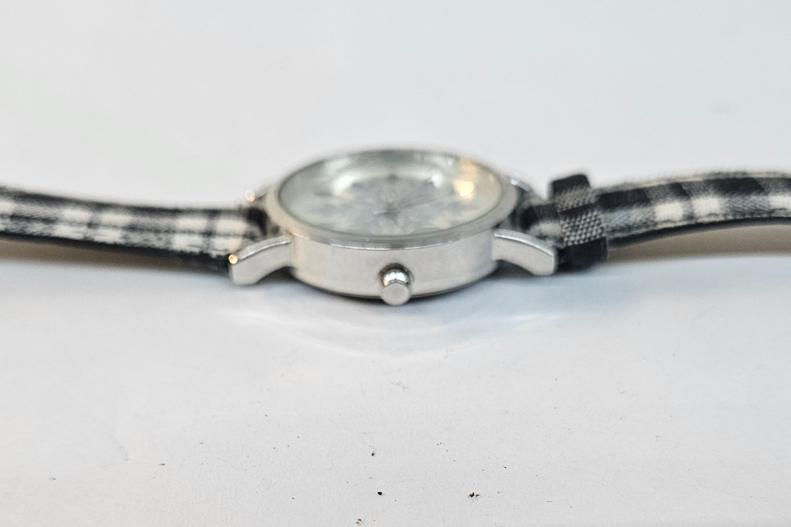 C&B SNOWFLAKE Watch V377 w Plaid Band NEEDS BATTERY