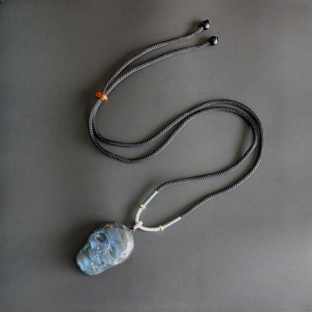 Natural crystal gemstone labradorite skull Necklace pendant with rope chain