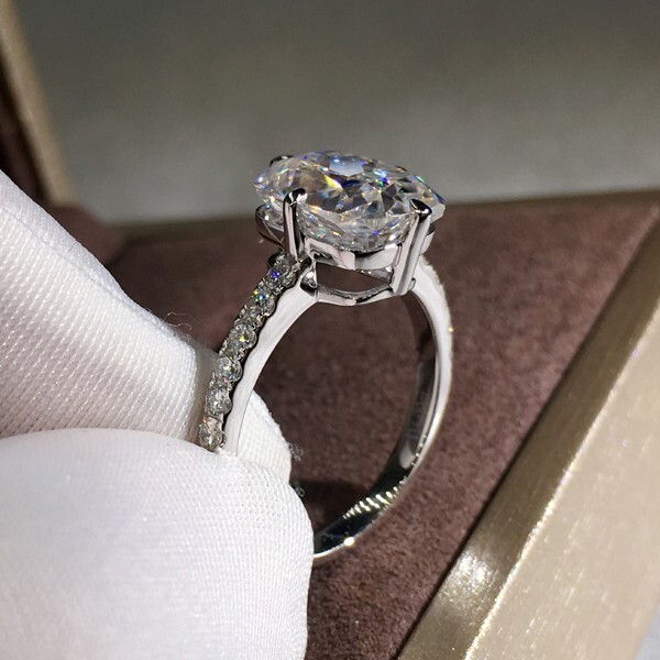 925 Silver Plated Valentine Gift Jewelry 2 CT Simulated Diamond Sparkle Ring |