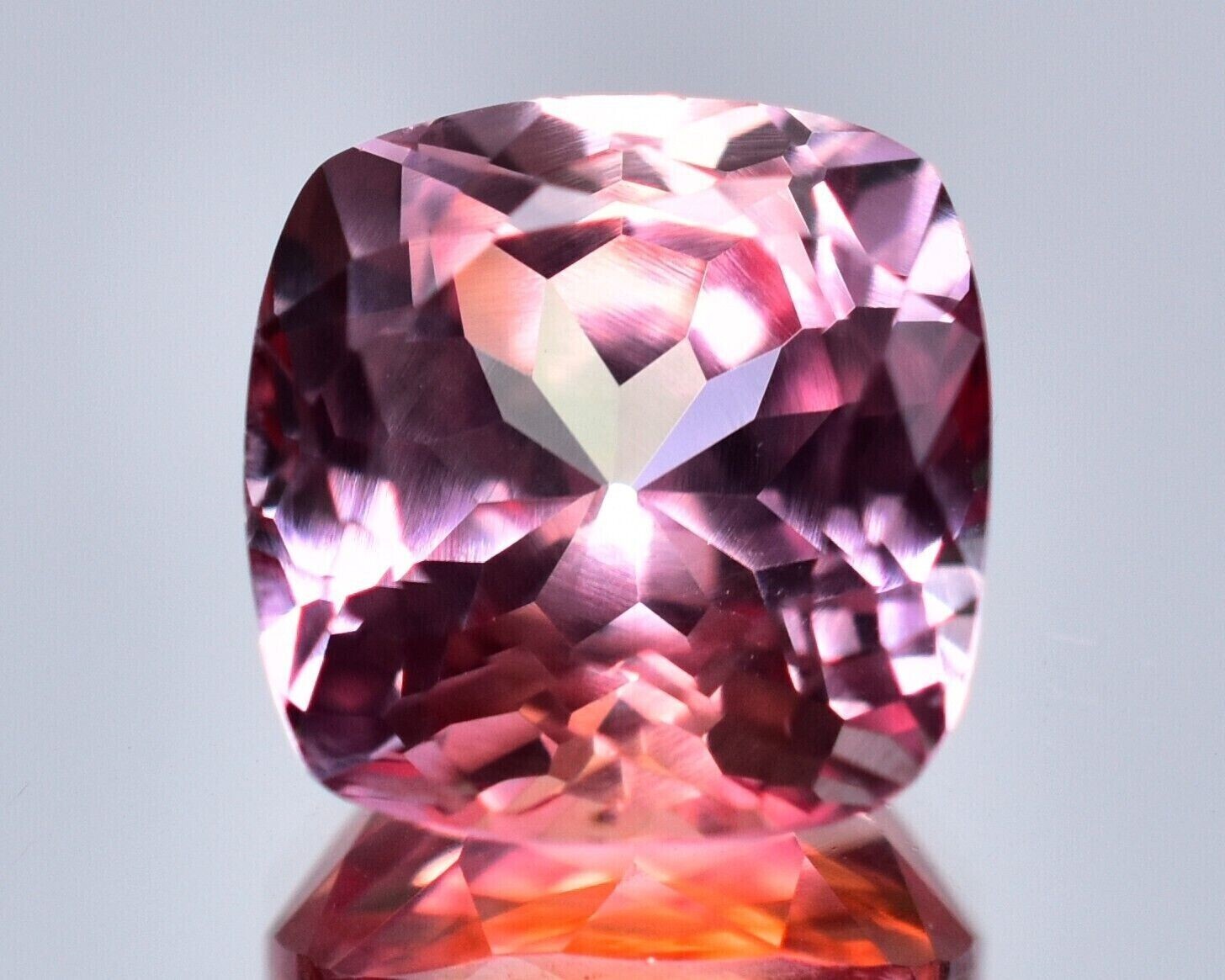 Natural Cushion Fine Cut 10-12 Ct Padparadscha Sapphire Loose Certified Gemstone