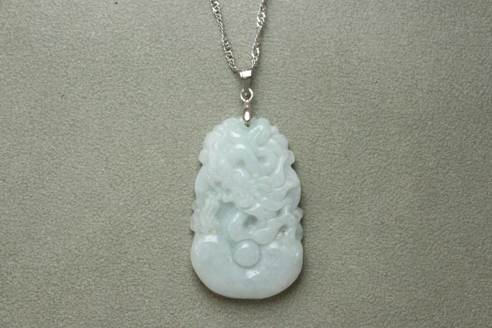 Natural White green A Jadeite jade Hand-Carved Dragon (Chinese Zodiac) Pendant
