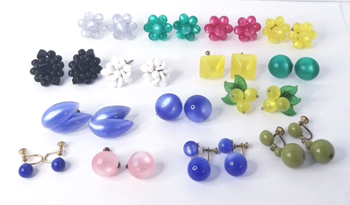 Vintage Mod Clip & Screw on Bead Earrings Pastel 15 Pairs Unsigned Japan