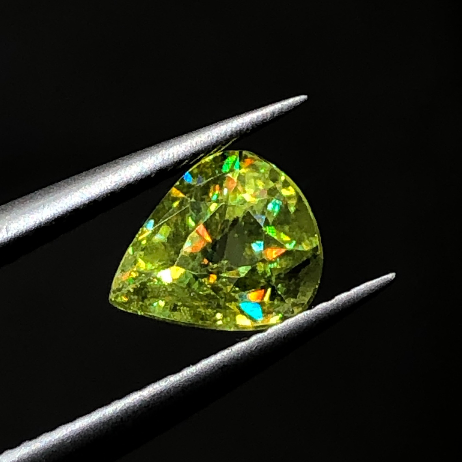 Sphene Titanite Loose Gemstone, 1.35Ct Full Fire Faceted Stone for Pendant