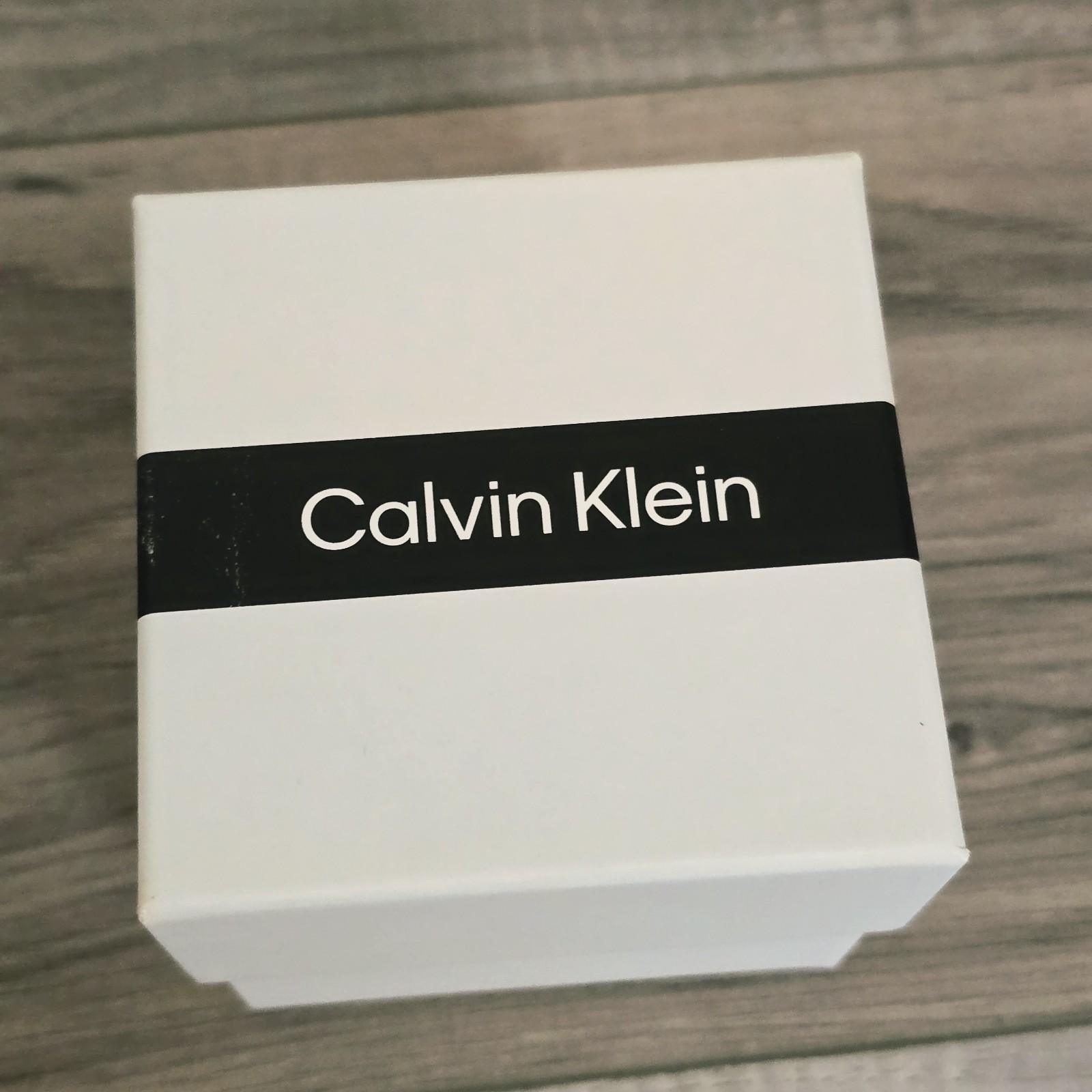 Calvin Klein Iconic Women’s Quartz Mesh Bracelet Watch Stainless Steel Silver