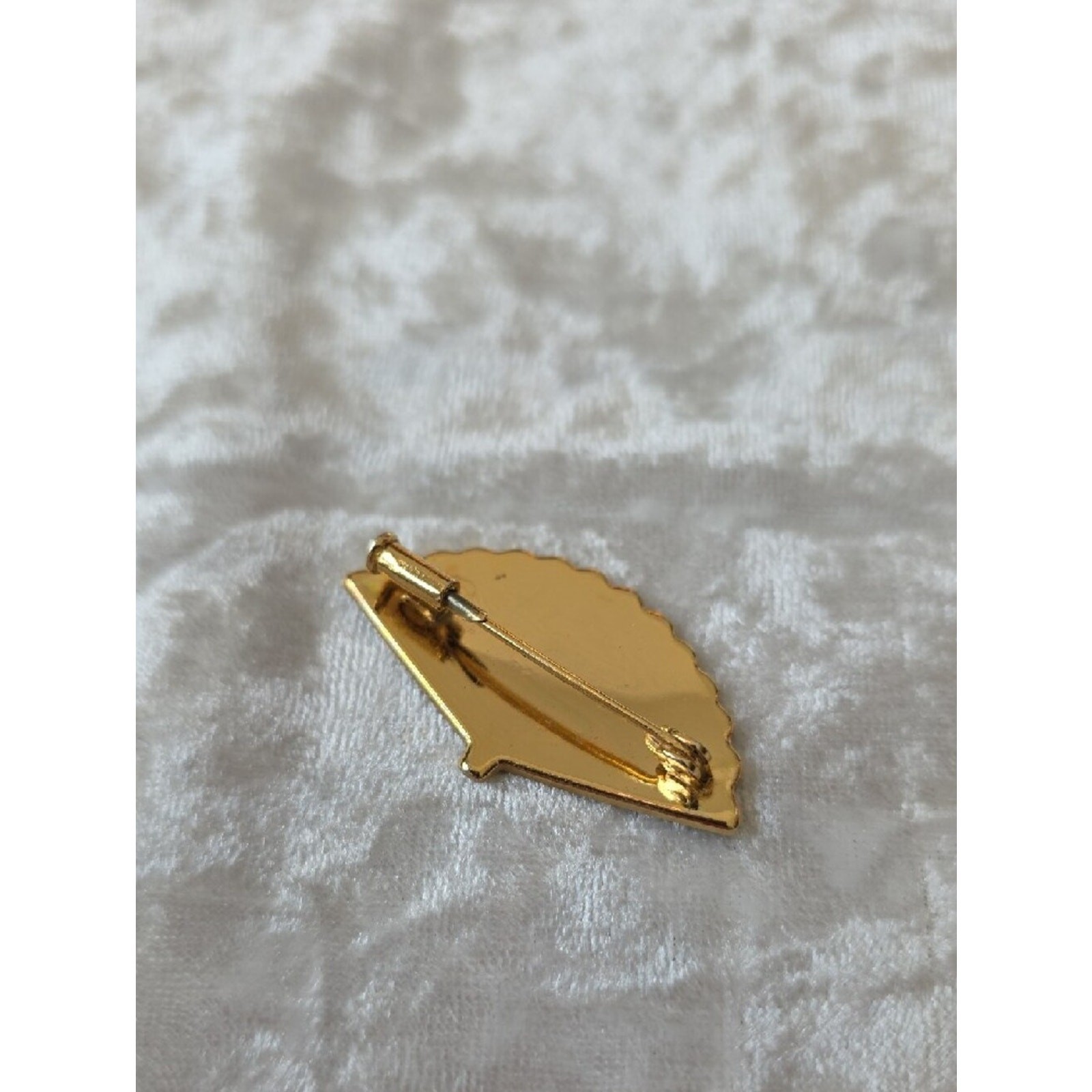 Gold and Black Damascene Fan-Shaped Floral Bird Brooch Circa 1940s-1970s