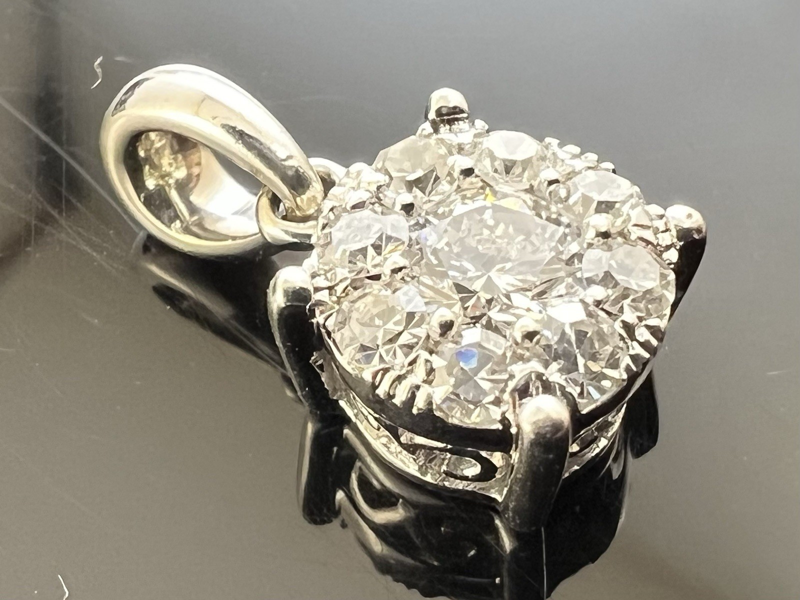 10K White Gold Diamond Cluster Pendant Approx 1/2 CTW 7.3mm 1.4g Estate