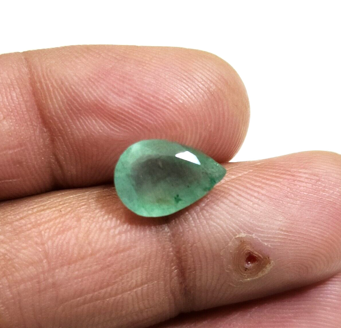 Stunning Zambian Green Emerald 3.85 Crt Pretty Faceted Pear Shape Loose Gemstone