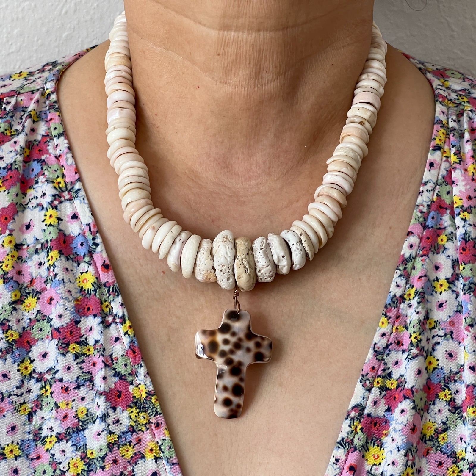 Puka Shell Necklace Vintage 70s w/Hand-Shaped Tiger Cowrie Shell Cross Pendant