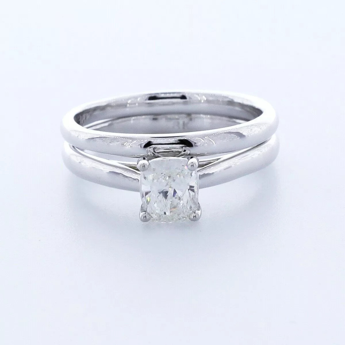 18K Gold Solitaire Engagement Ring Set 1.06 CT Cushion Lab-Grown Diamond G SI1