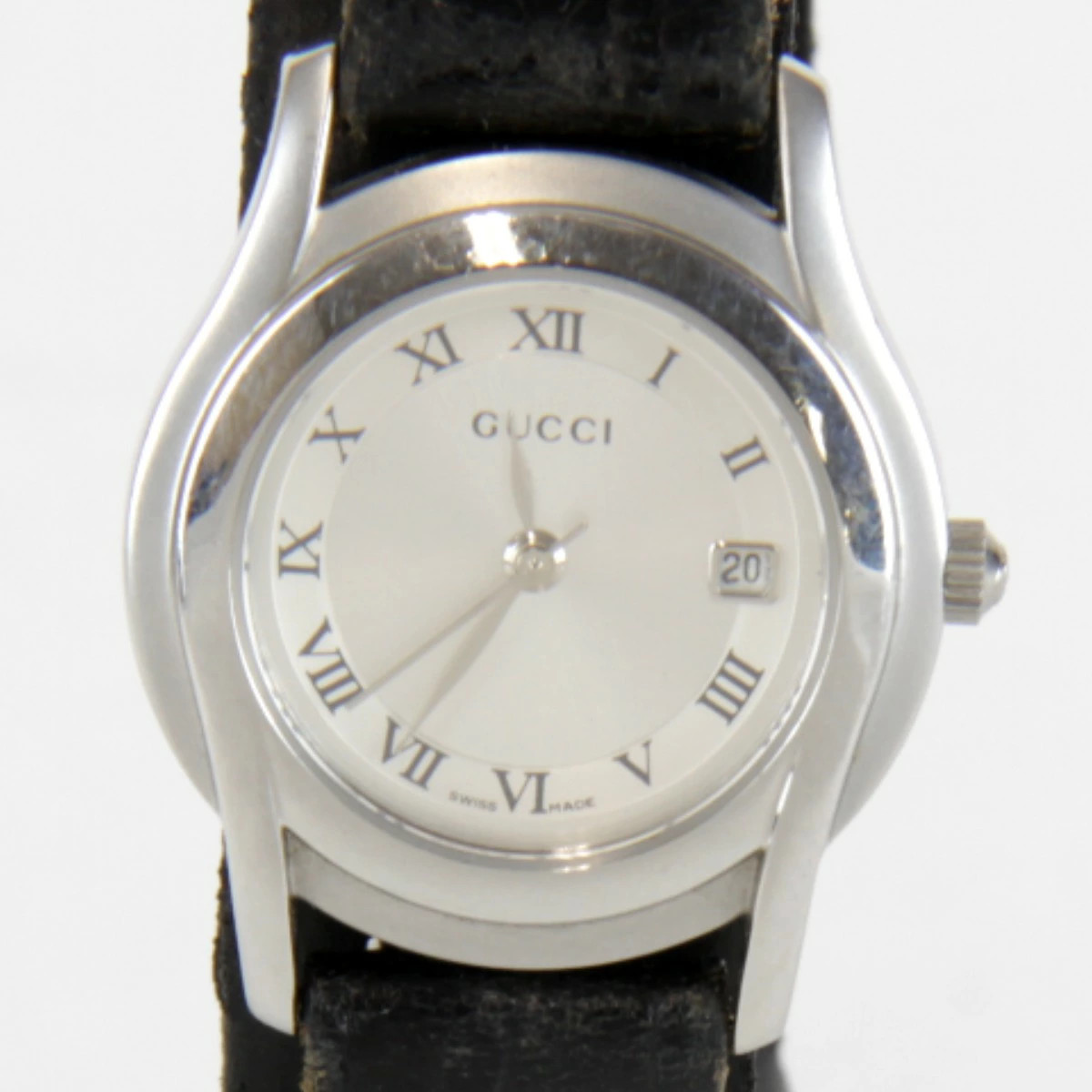 Gucci 5500L Silver St. Steel Quartz Round Watch Used with Box and Guarantee