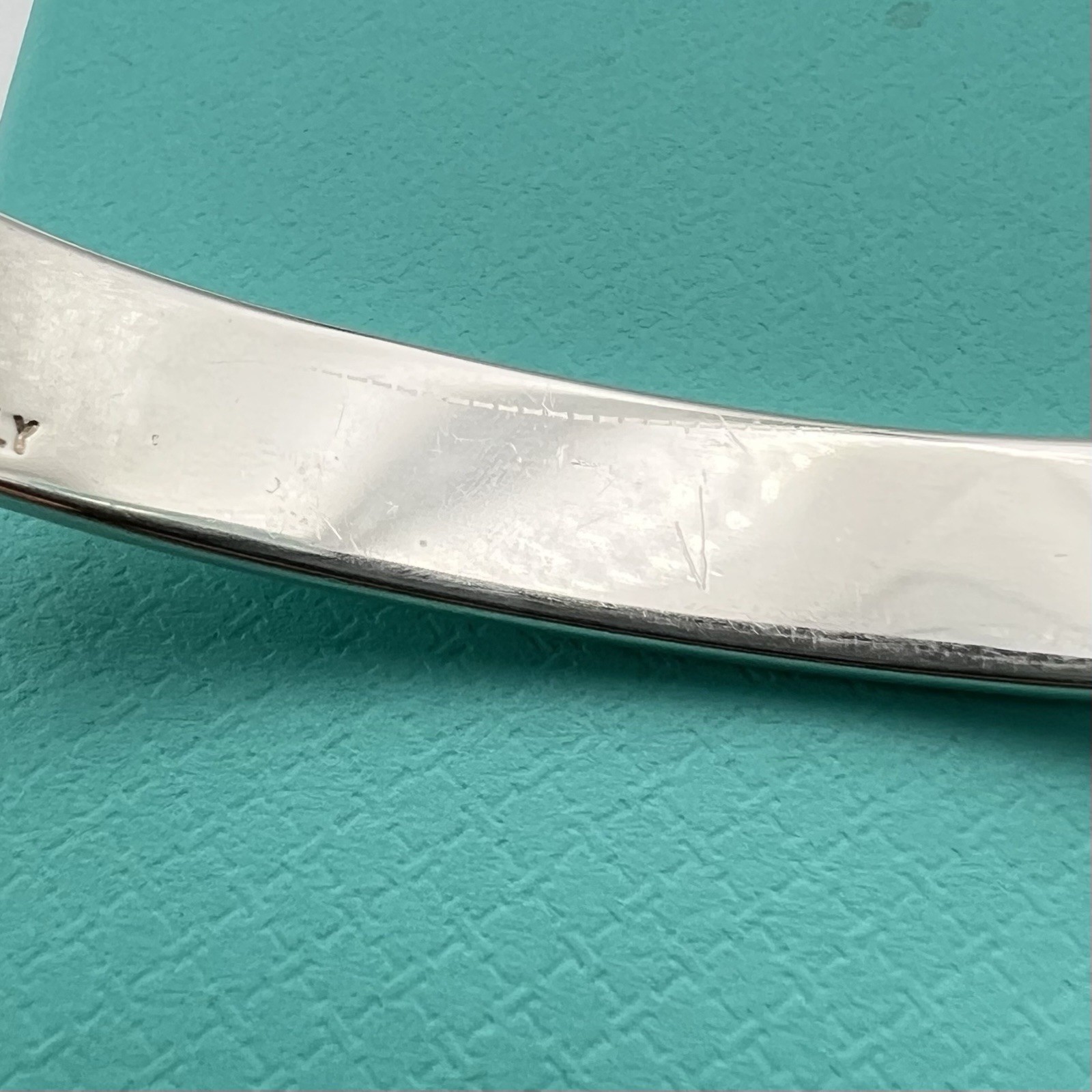 Tiffany & Co Atlas Cuff Bangle 925 Silver 16cm / 6.3in Vintage 1995 Pouch Box