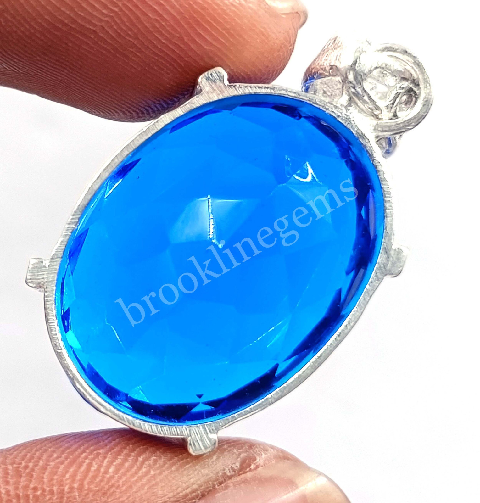56 CT Oval Cut Natural Blue Sapphire EGL Pendant 925 Free Silver Chain 6LGL