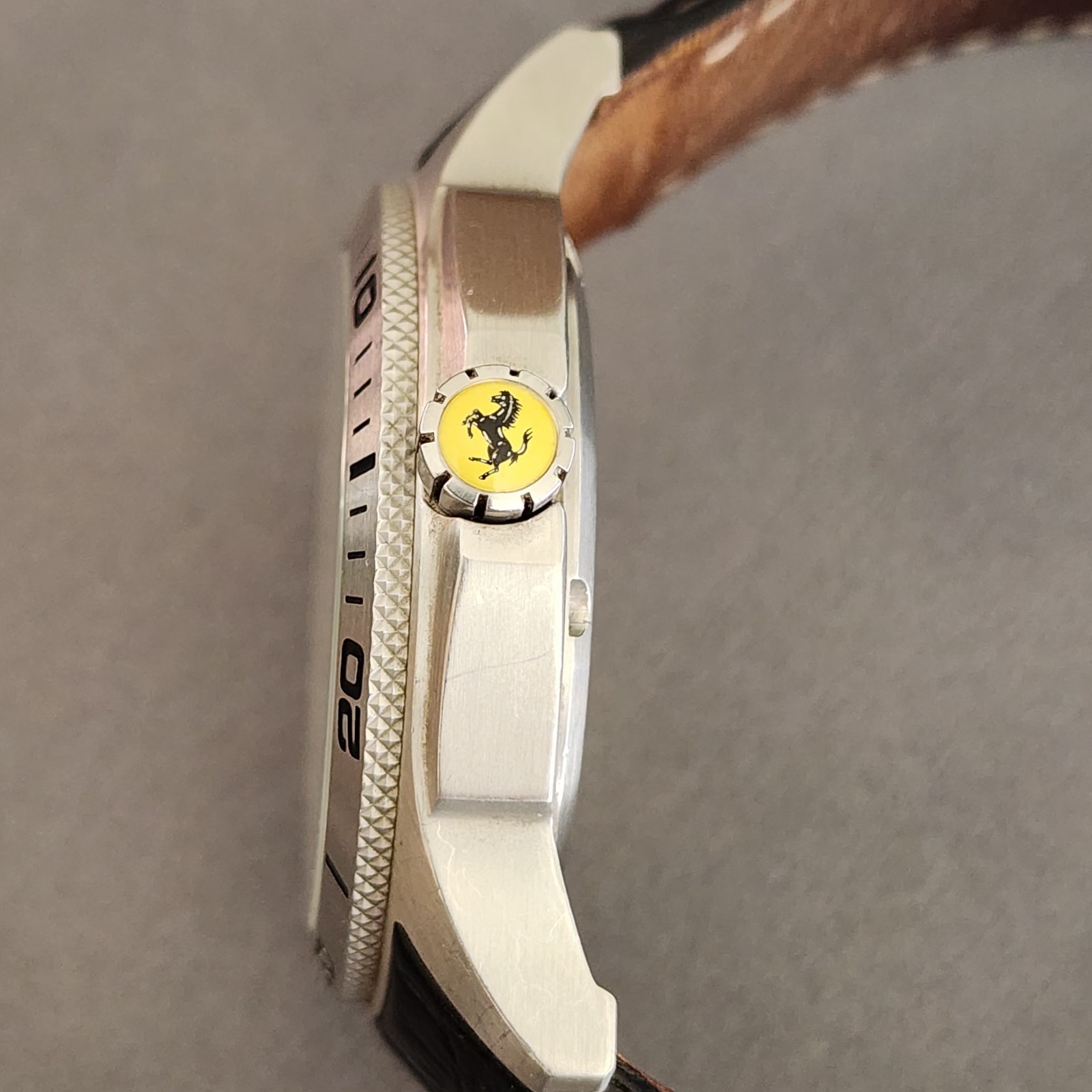 Scuderia FERRARI SF.05.1.14.0038 Silver Dial Black Leather Strap Men’s Watch
