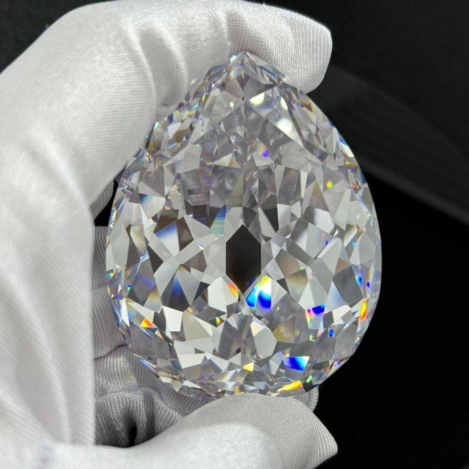 100 Ct+ Natural Certified Cambodian White Zircon Pear Cut Loose LG Gemstone