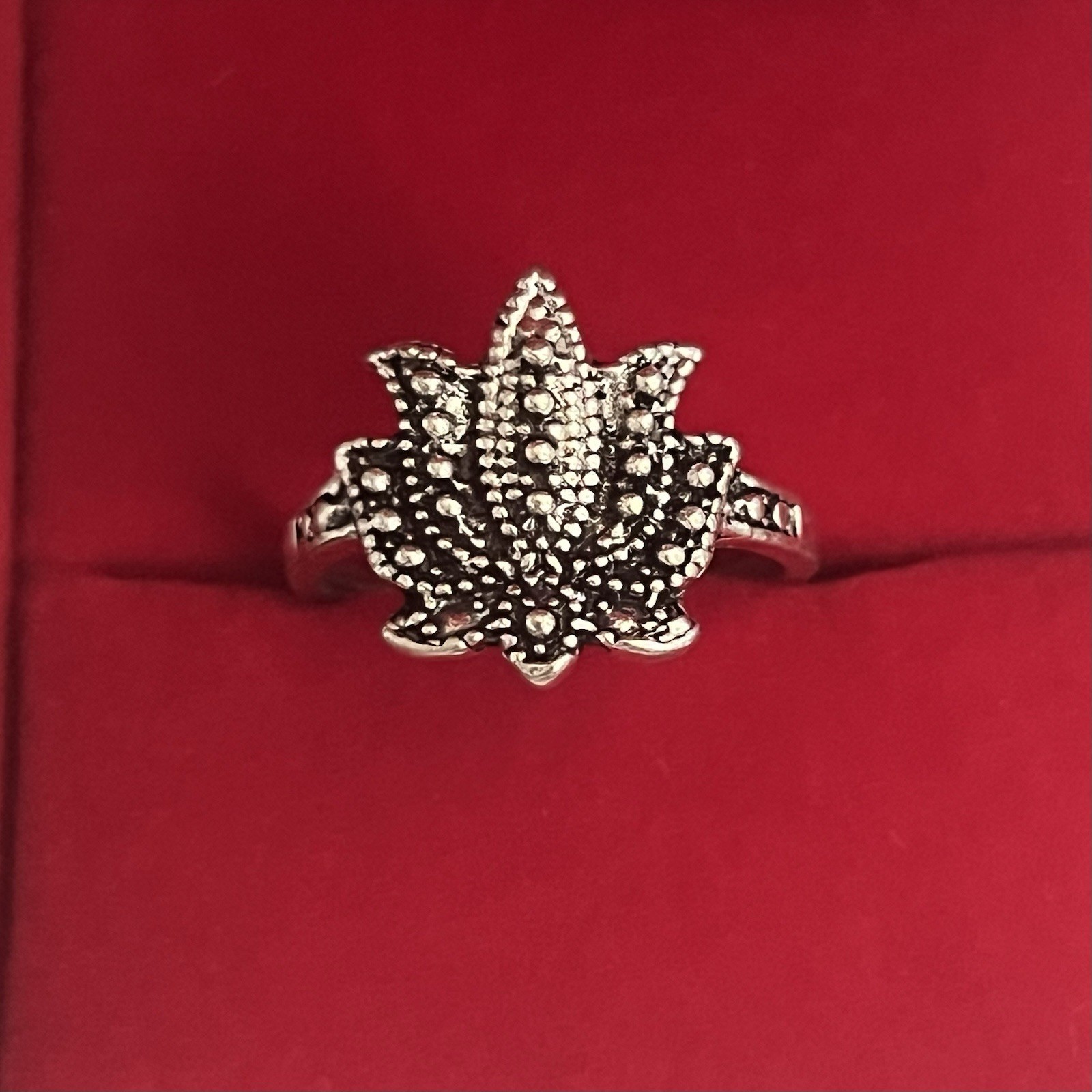 Classic Design Lotus Flower Ring Stainless Steel Silver Ring Size 6