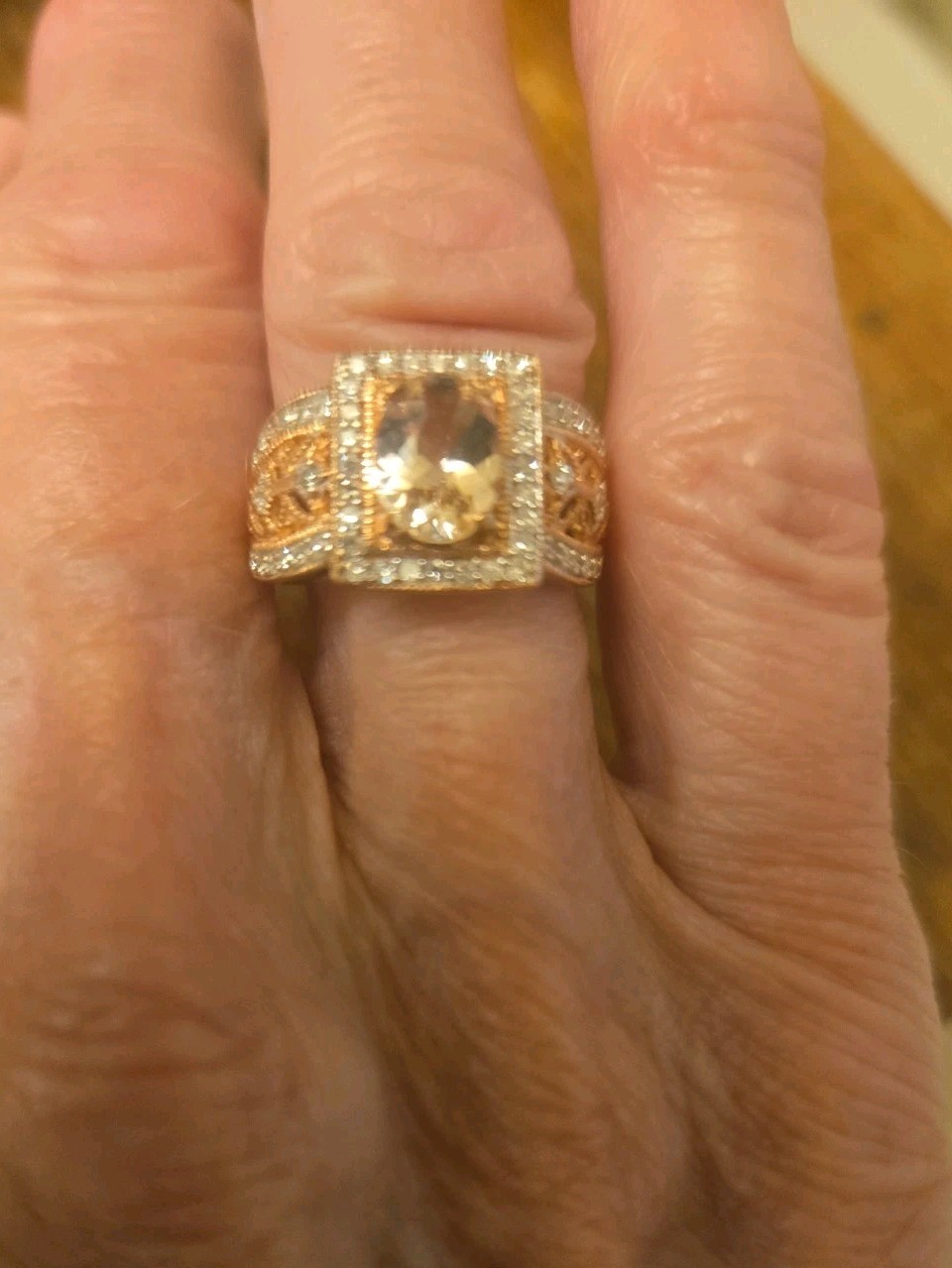 Stunning 10k Rose Gold Morganite Ring With Diamond Halo 3.2 Grams Size 7