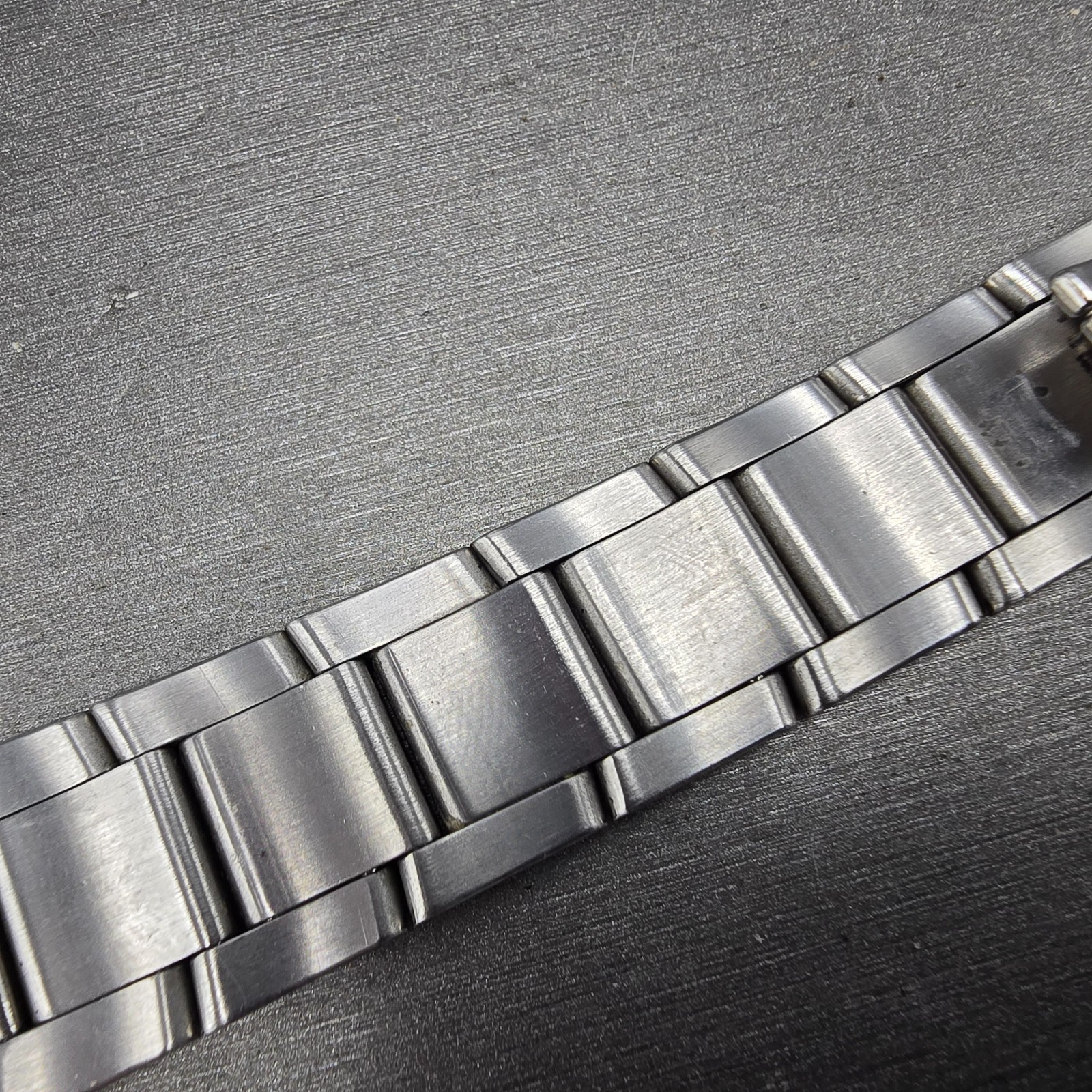 Movado Museum Bracelet 18mm Two Tone Stainless Steel Butterfly Clasp 85-G1-885