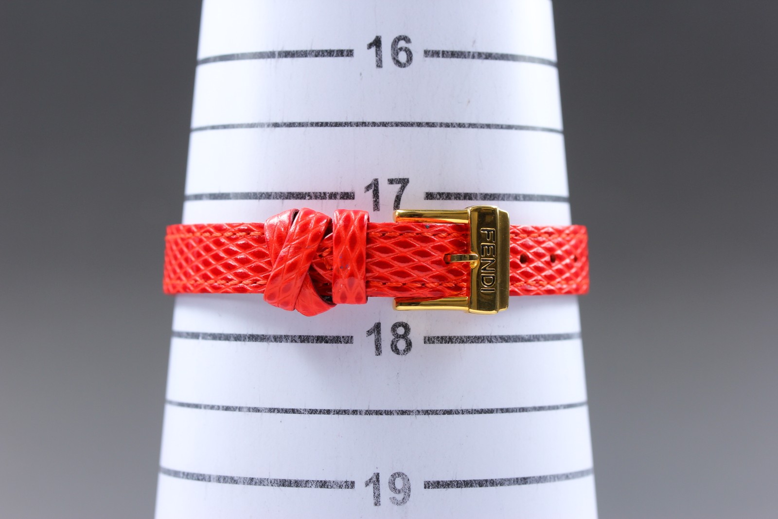 Vintage FENDI 640L Chameleon 5 Colors Belt Gold Women’s Quartz Watch [Box]