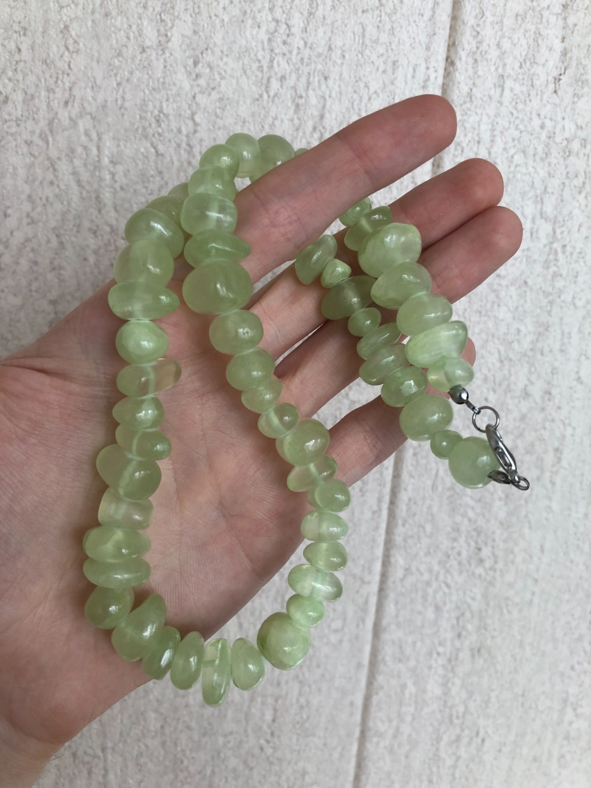 Natural Prehnite Necklace – Polished Beads – 49 cm / 114 g – Green Gemstone